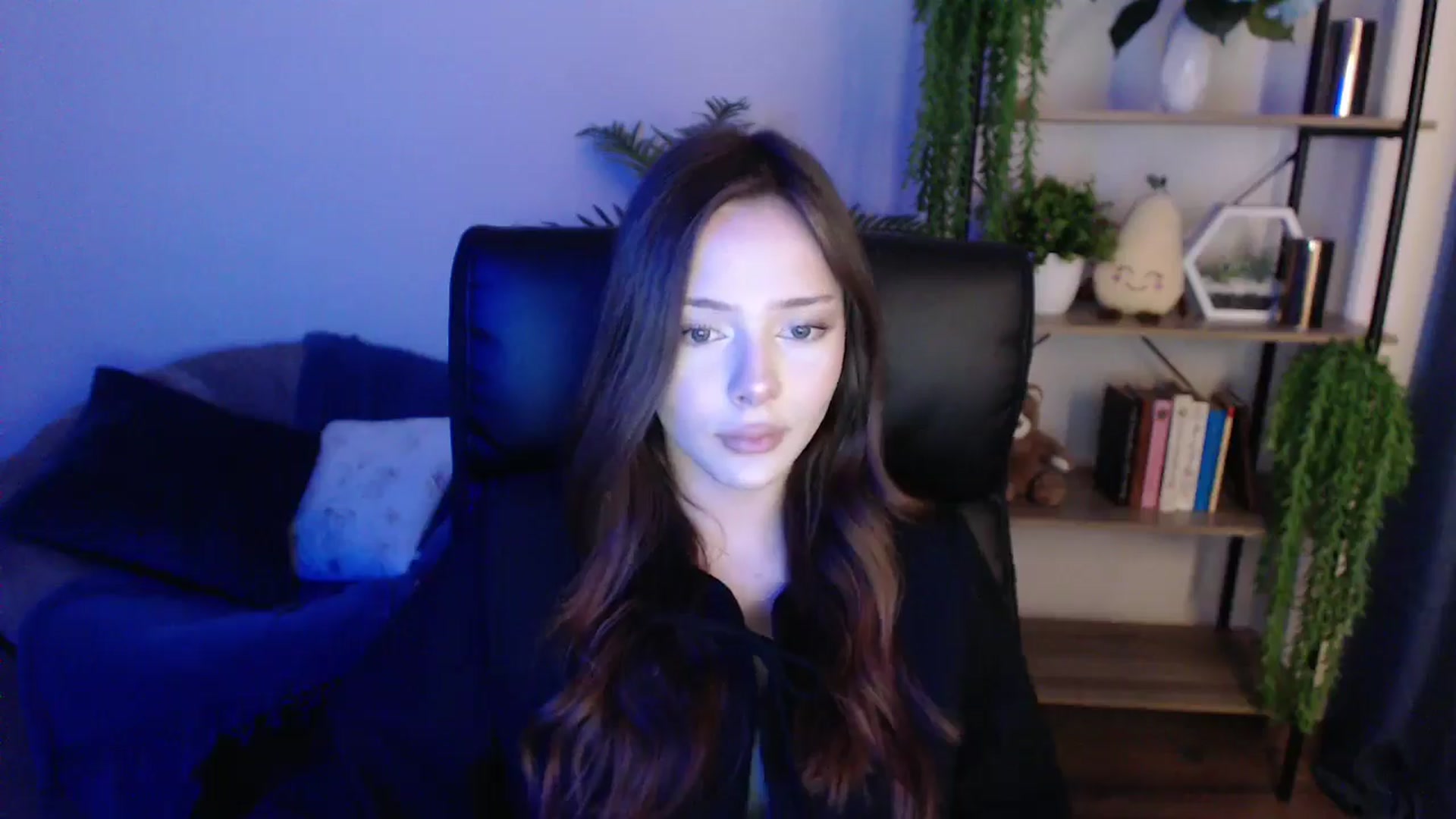 Gallery image thumbnail from KateManelli's myfreecams stream on, 01/31/2025, 11:29 image 2 of 20