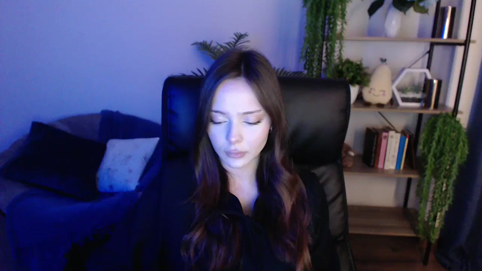 Gallery image thumbnail from KateManelli's myfreecams stream on, 01/31/2025, 11:29 image 14 of 20