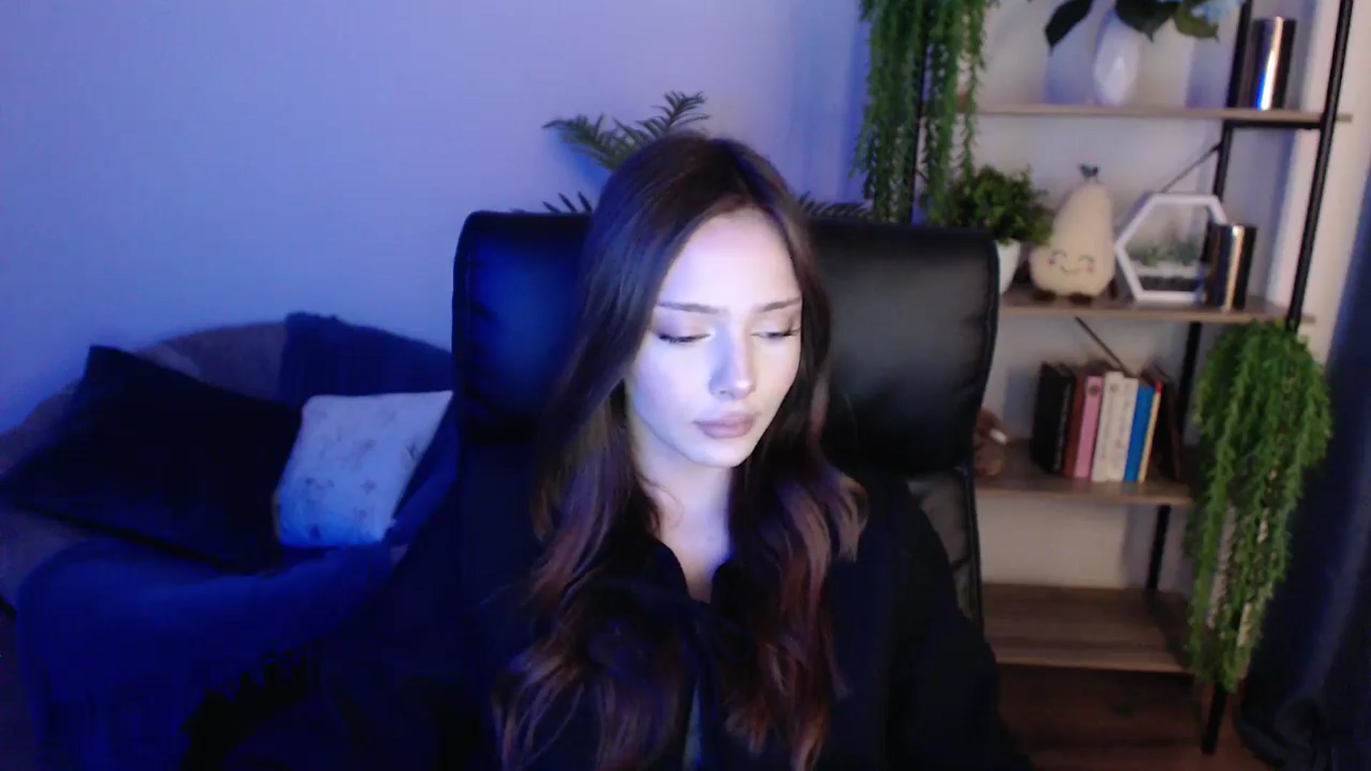 Gallery image thumbnail from KateManelli's myfreecams stream on, 01/31/2025, 11:29 image 7 of 20