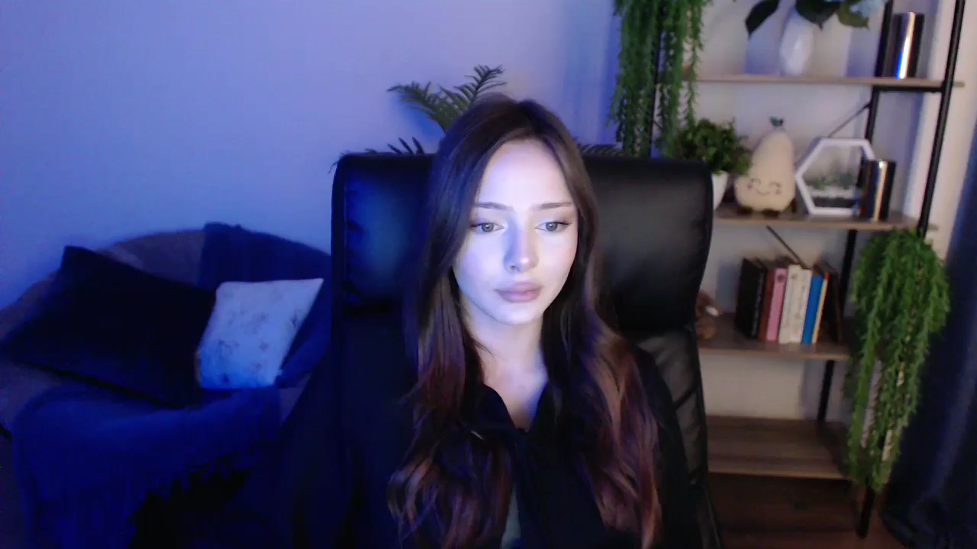 Gallery image thumbnail from KateManelli's myfreecams stream on, 01/31/2025, 11:29 image 12 of 20
