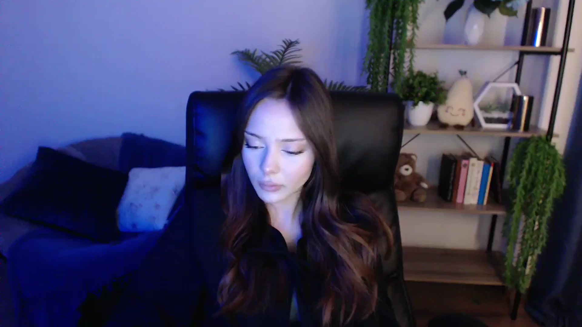 Gallery image thumbnail from KateManelli's myfreecams stream on, 01/31/2025, 11:29 image 18 of 20