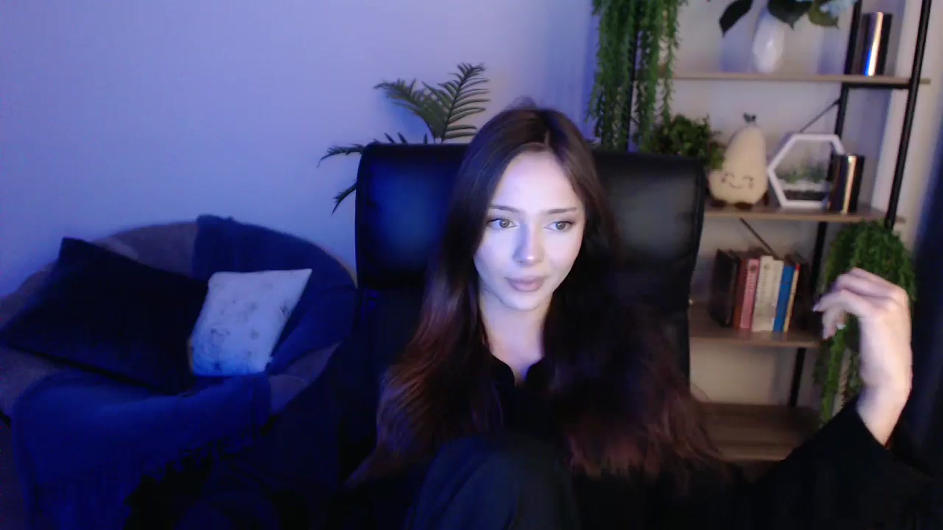 Gallery image thumbnail from KateManelli's myfreecams stream on, 01/31/2025, 13:15 image 11 of 20