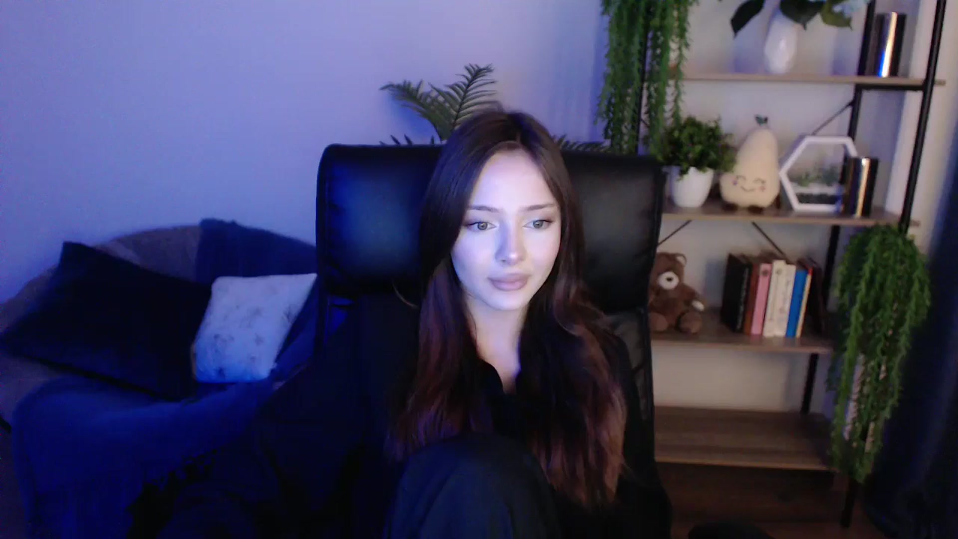 Gallery image thumbnail from KateManelli's myfreecams stream on, 01/31/2025, 13:15 image 12 of 20