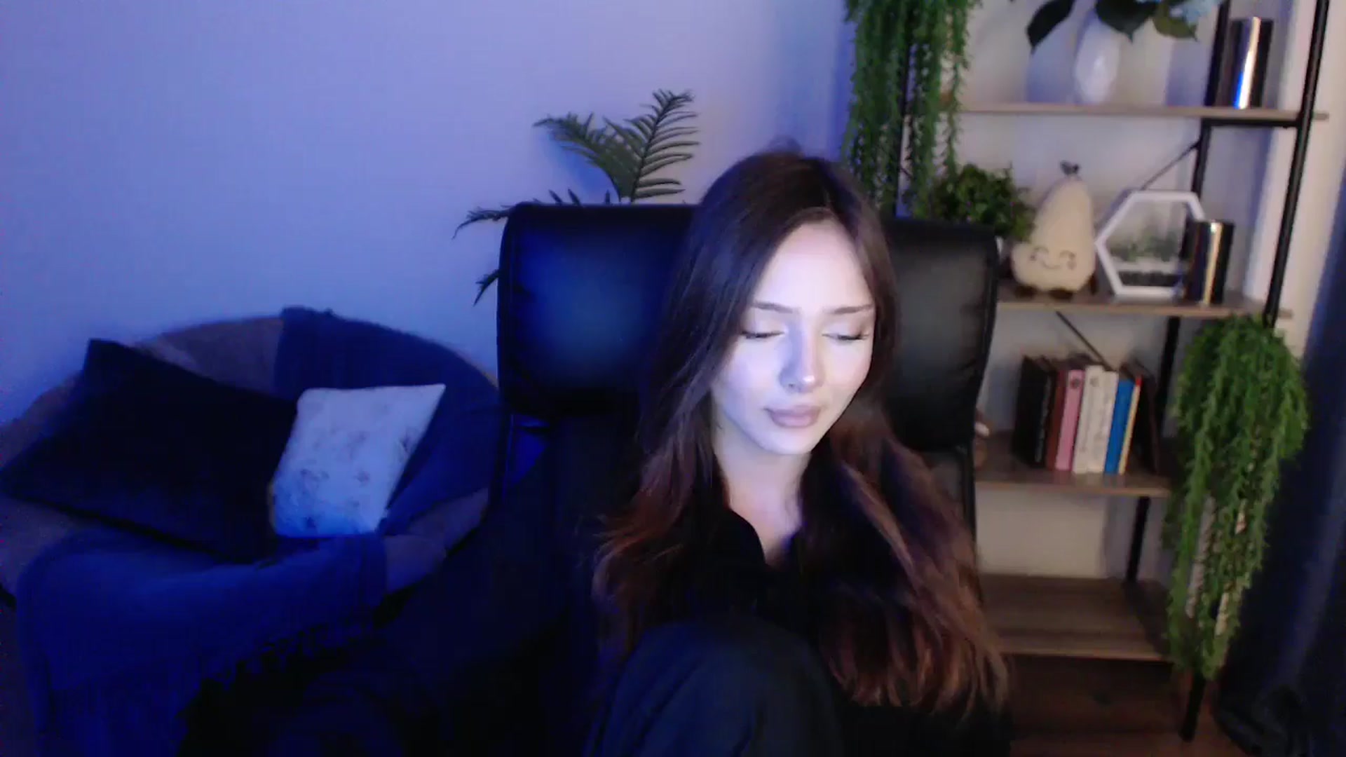 Gallery image thumbnail from KateManelli's myfreecams stream on, 01/31/2025, 13:15 image 9 of 20