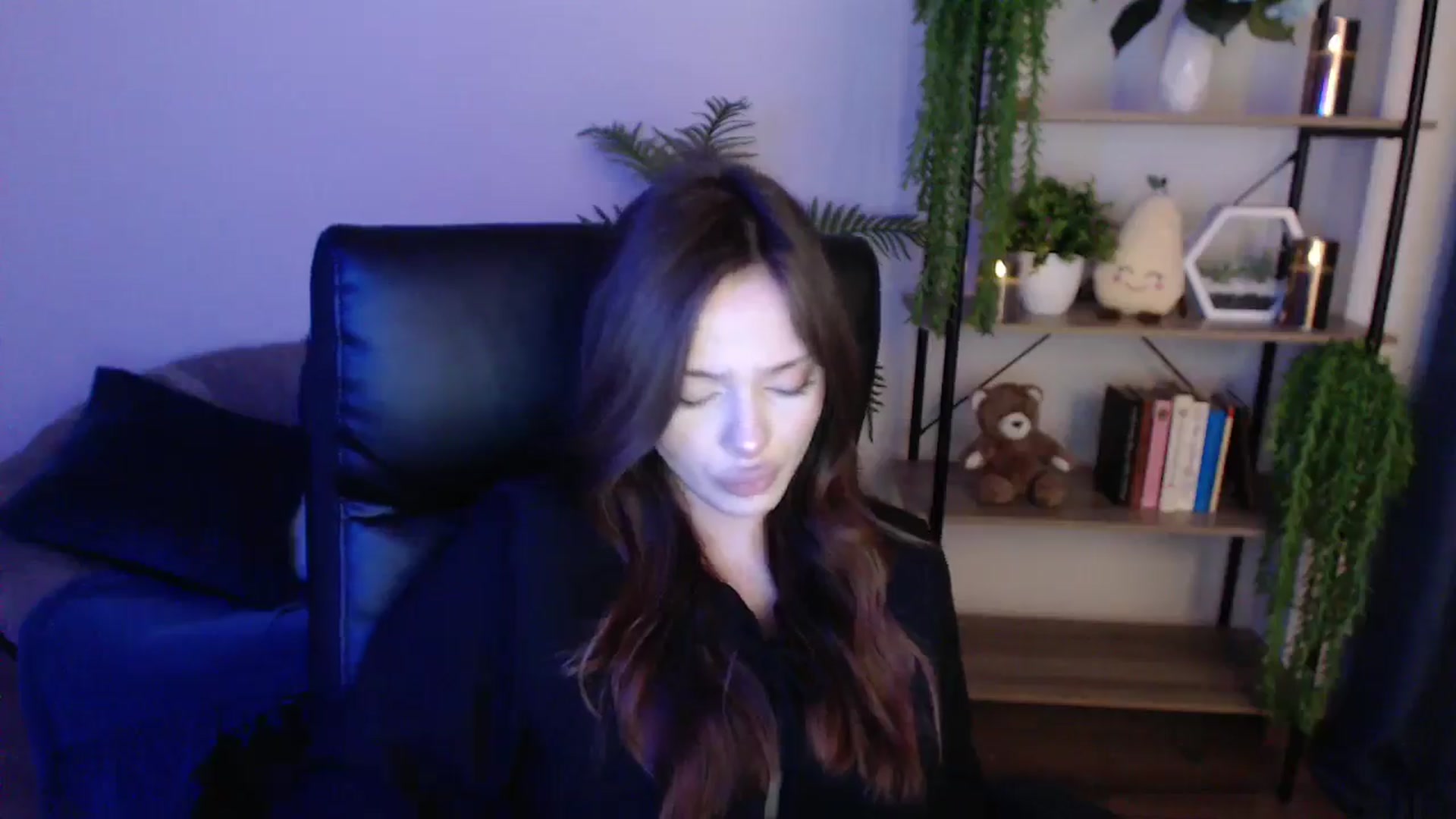 Gallery image thumbnail from KateManelli's myfreecams stream on, 01/31/2025, 13:15 image 20 of 20
