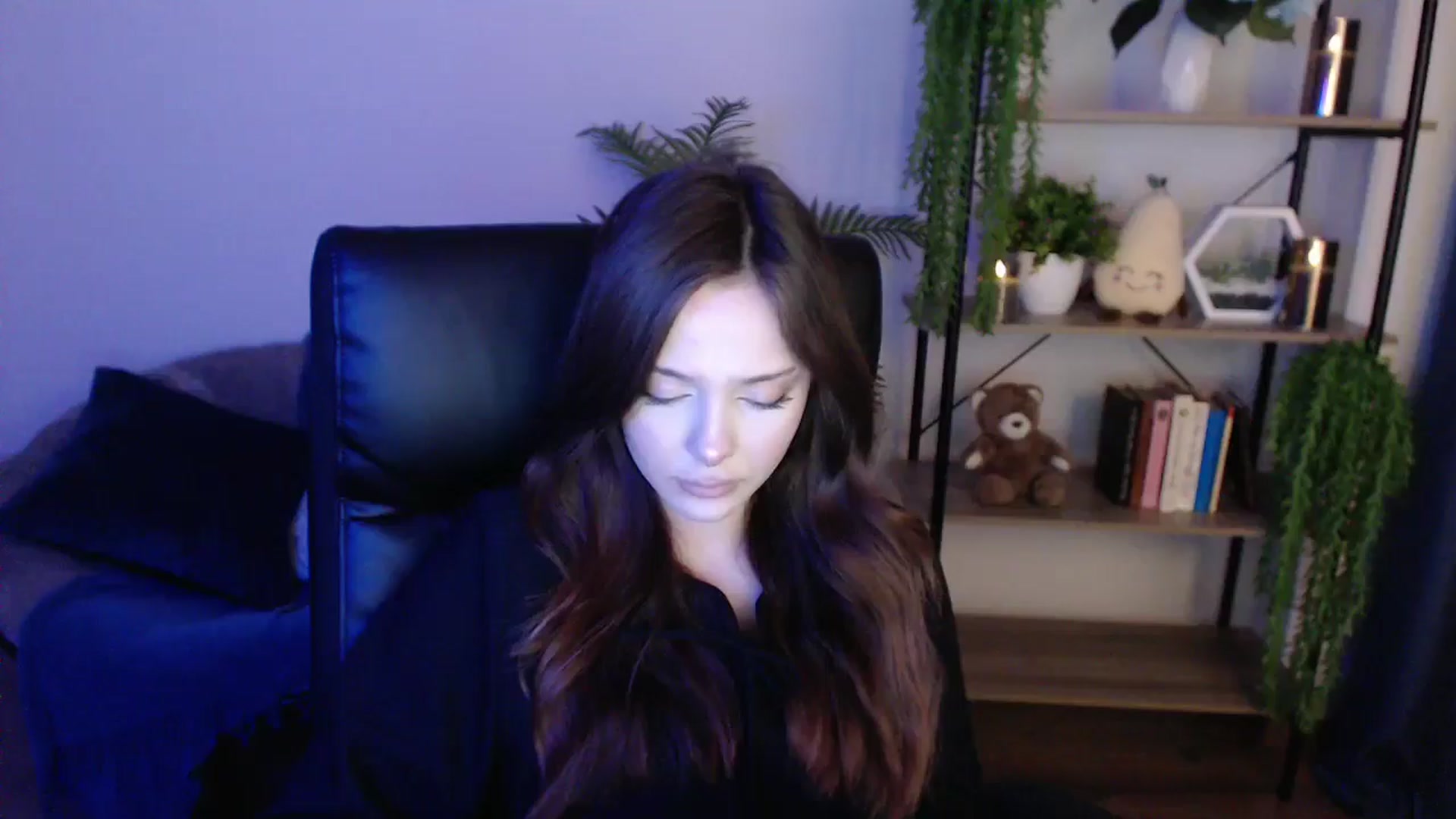 Gallery image thumbnail from KateManelli's myfreecams stream on, 01/31/2025, 13:15 image 19 of 20