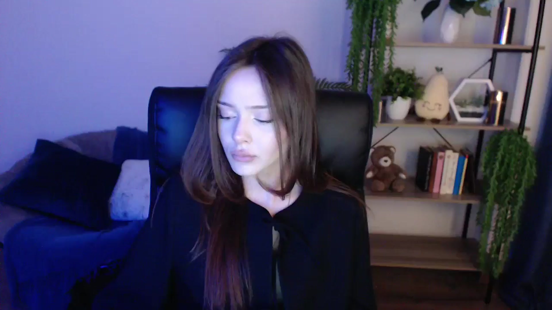 Gallery image thumbnail from KateManelli's myfreecams stream on, 02/01/2025, 09:37 image 11 of 20