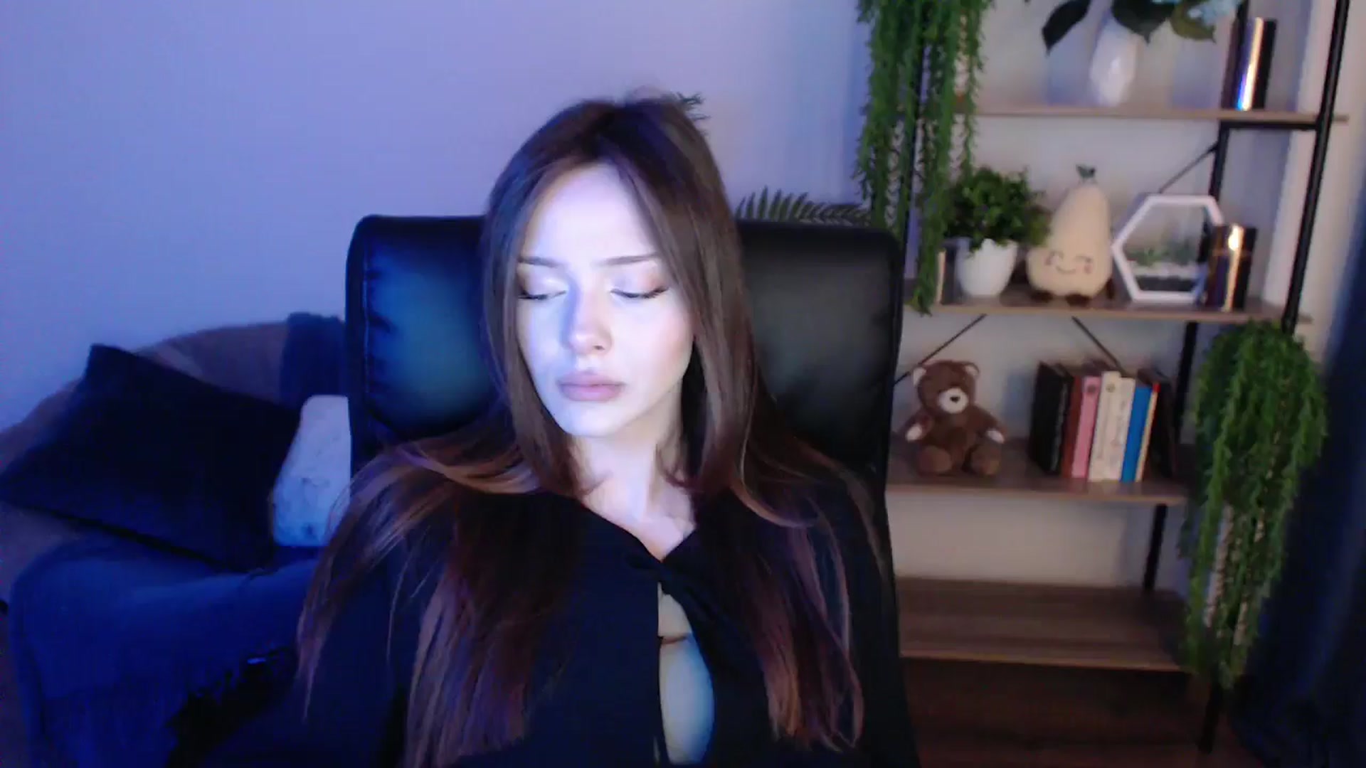 Gallery image thumbnail from KateManelli's myfreecams stream on, 02/01/2025, 09:37 image 19 of 20