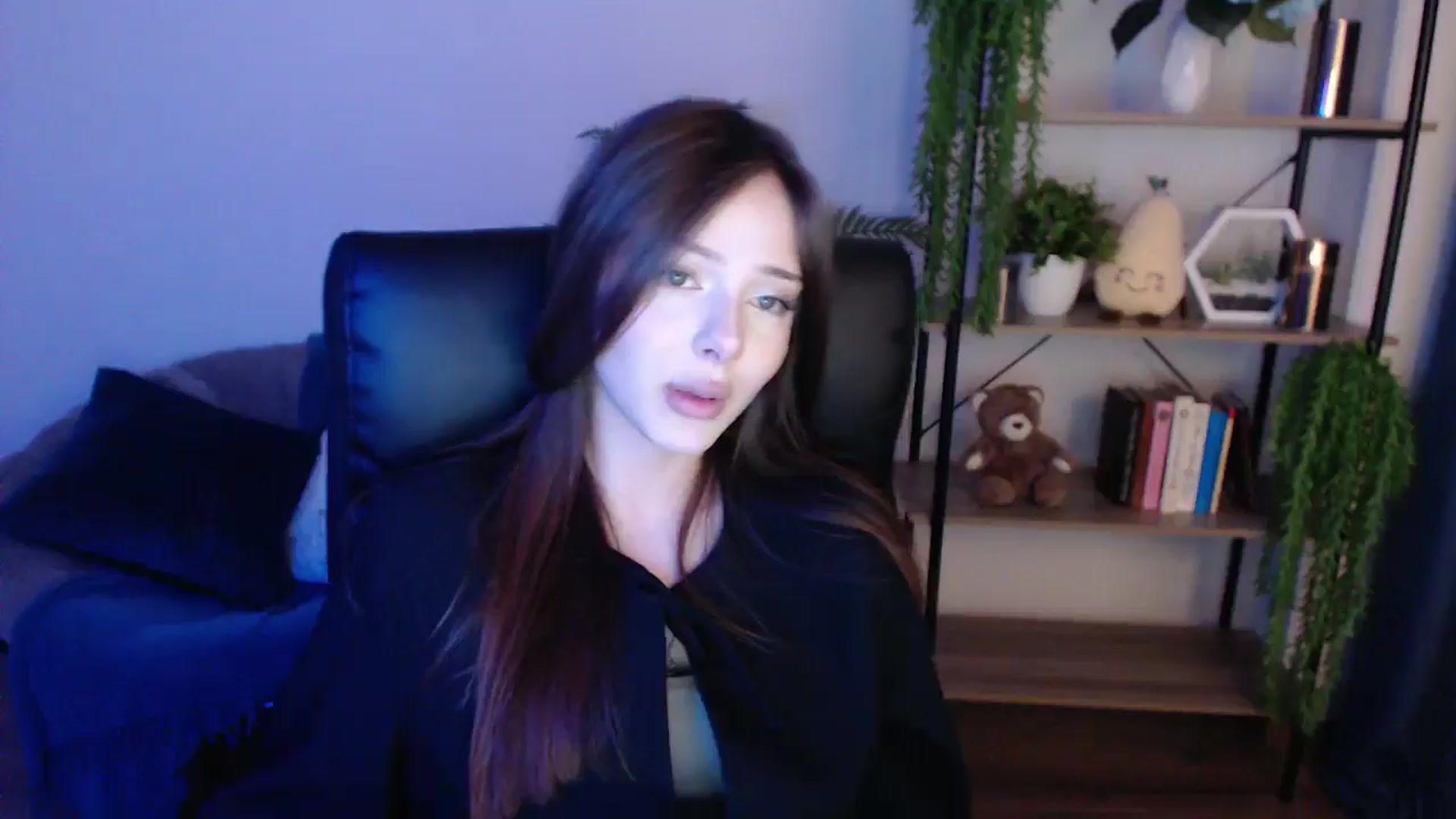 Gallery image thumbnail from KateManelli's myfreecams stream on, 02/01/2025, 09:37 image 2 of 20