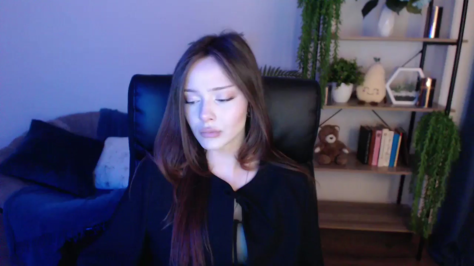 Gallery image thumbnail from KateManelli's myfreecams stream on, 02/01/2025, 09:37 image 16 of 20