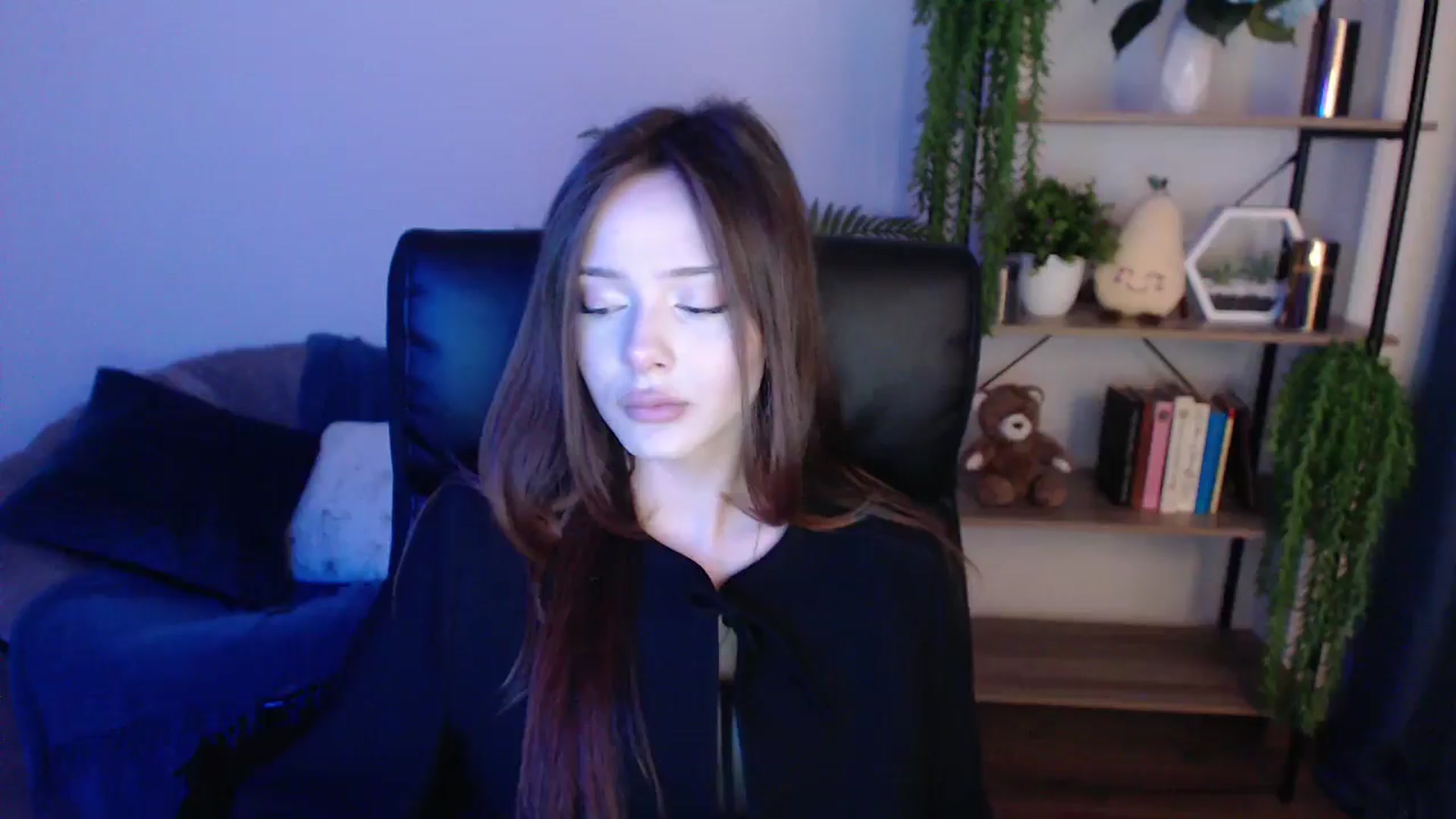Gallery image thumbnail from KateManelli's myfreecams stream on, 02/01/2025, 09:37 image 15 of 20