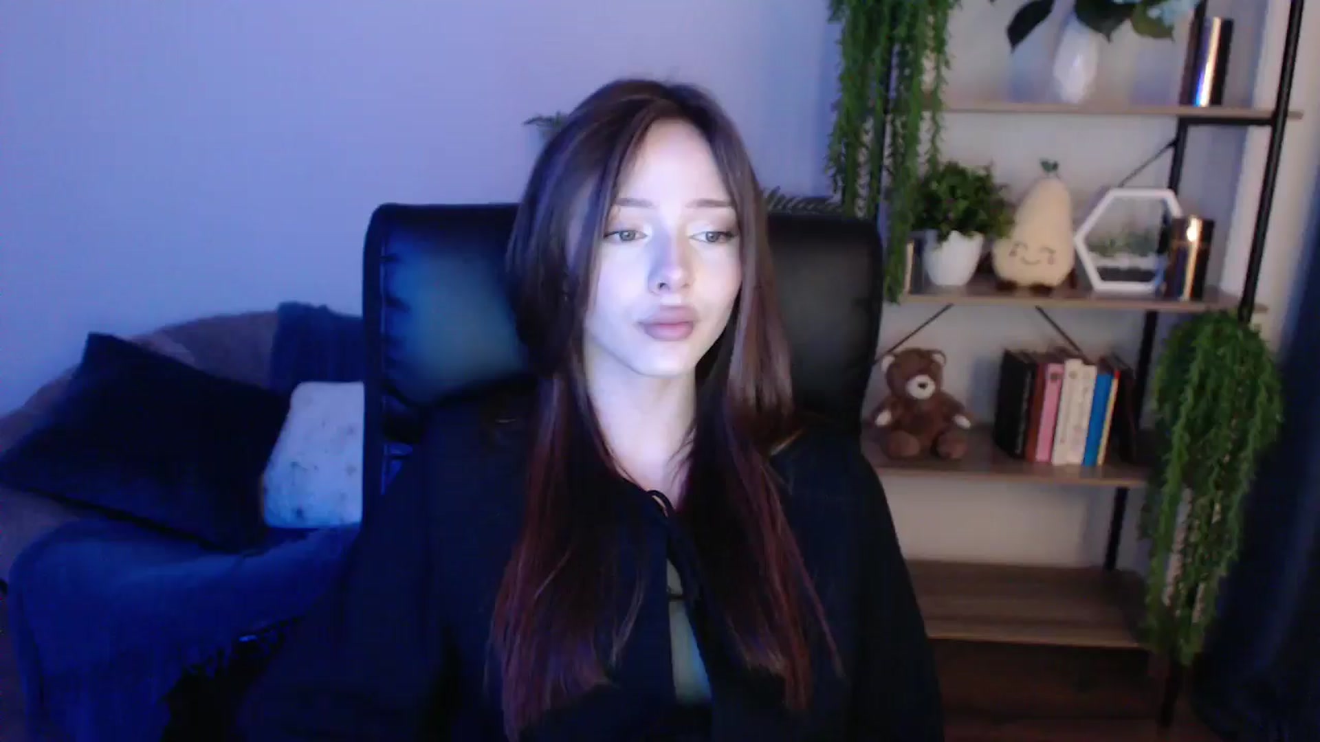 Gallery image thumbnail from KateManelli's myfreecams stream on, 02/01/2025, 09:50 image 6 of 20