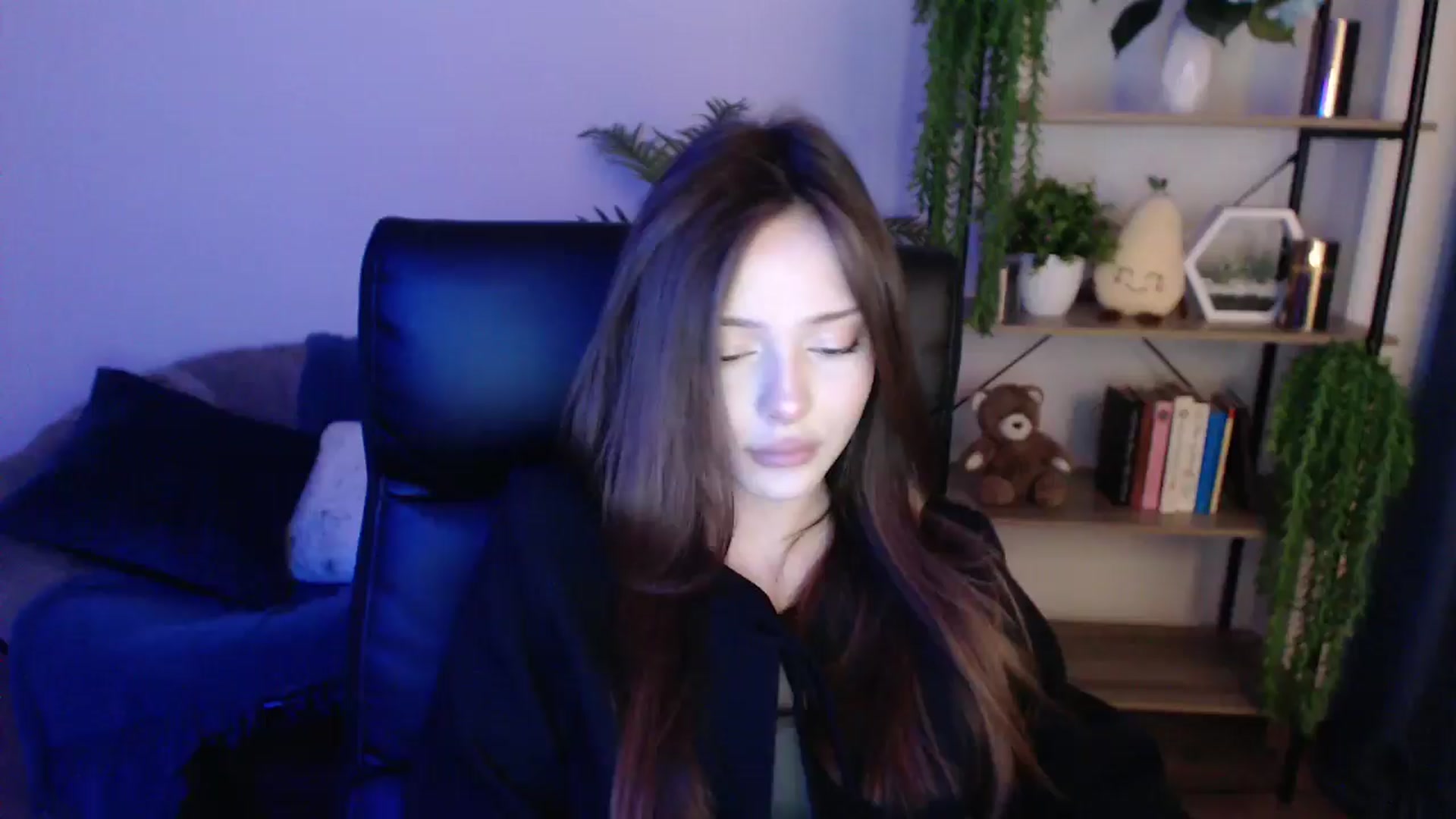 Gallery image thumbnail from KateManelli's myfreecams stream on, 02/01/2025, 09:50 image 15 of 20
