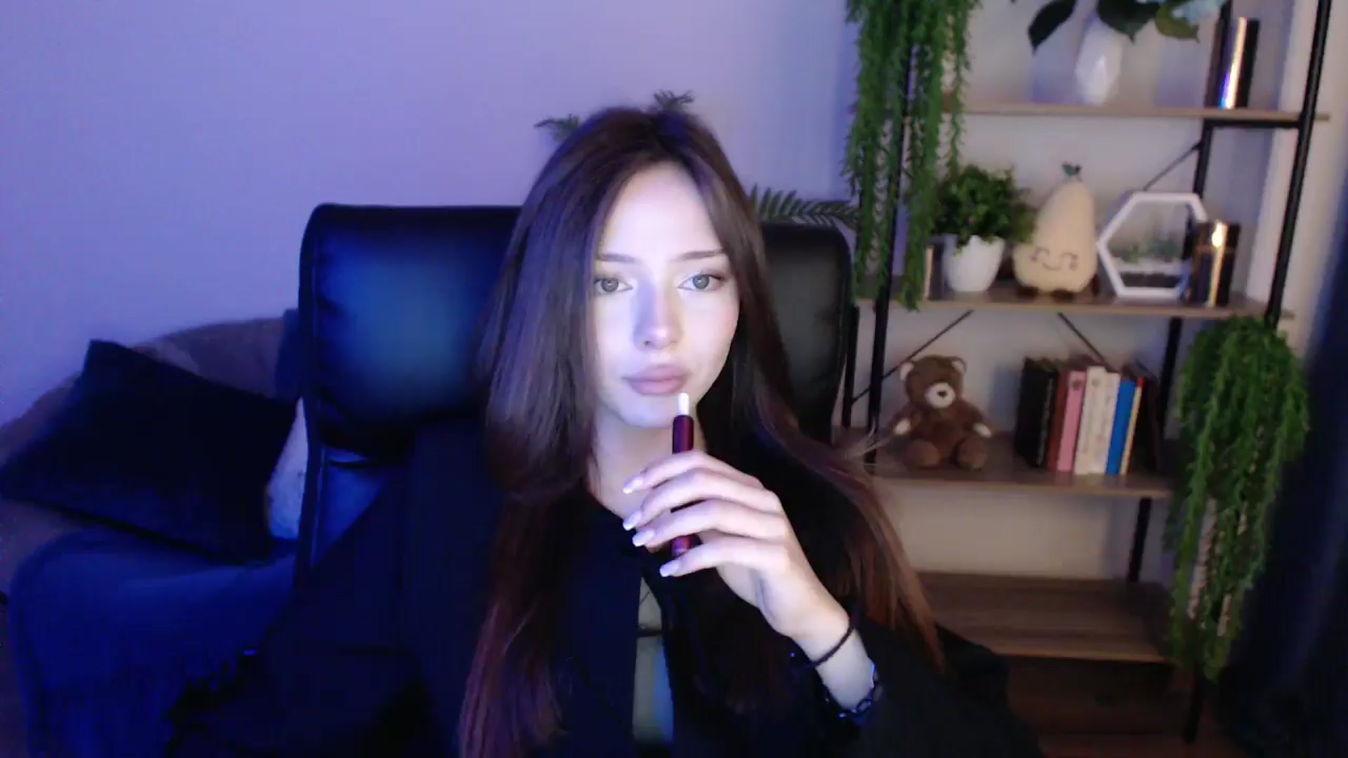Gallery image thumbnail from KateManelli's myfreecams stream on, 02/01/2025, 09:50 image 14 of 20