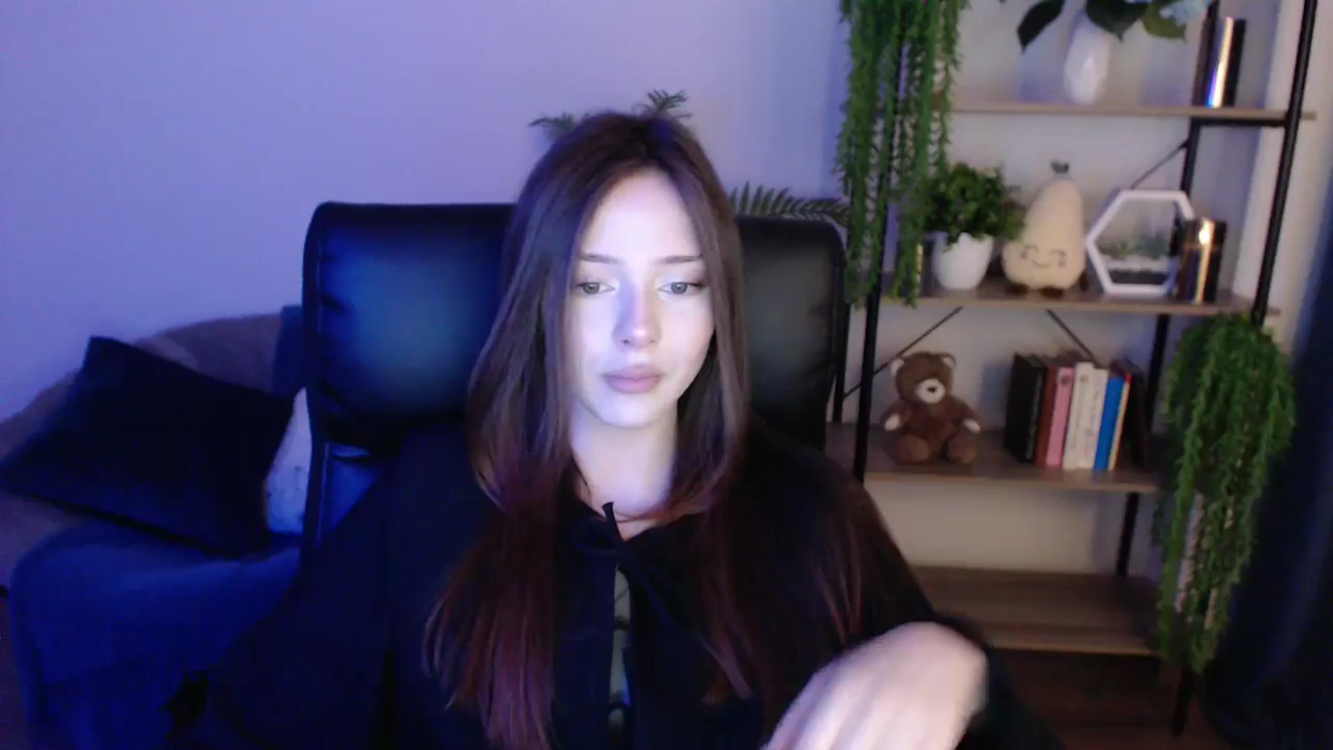 Gallery image thumbnail from KateManelli's myfreecams stream on, 02/01/2025, 10:53 image 3 of 20