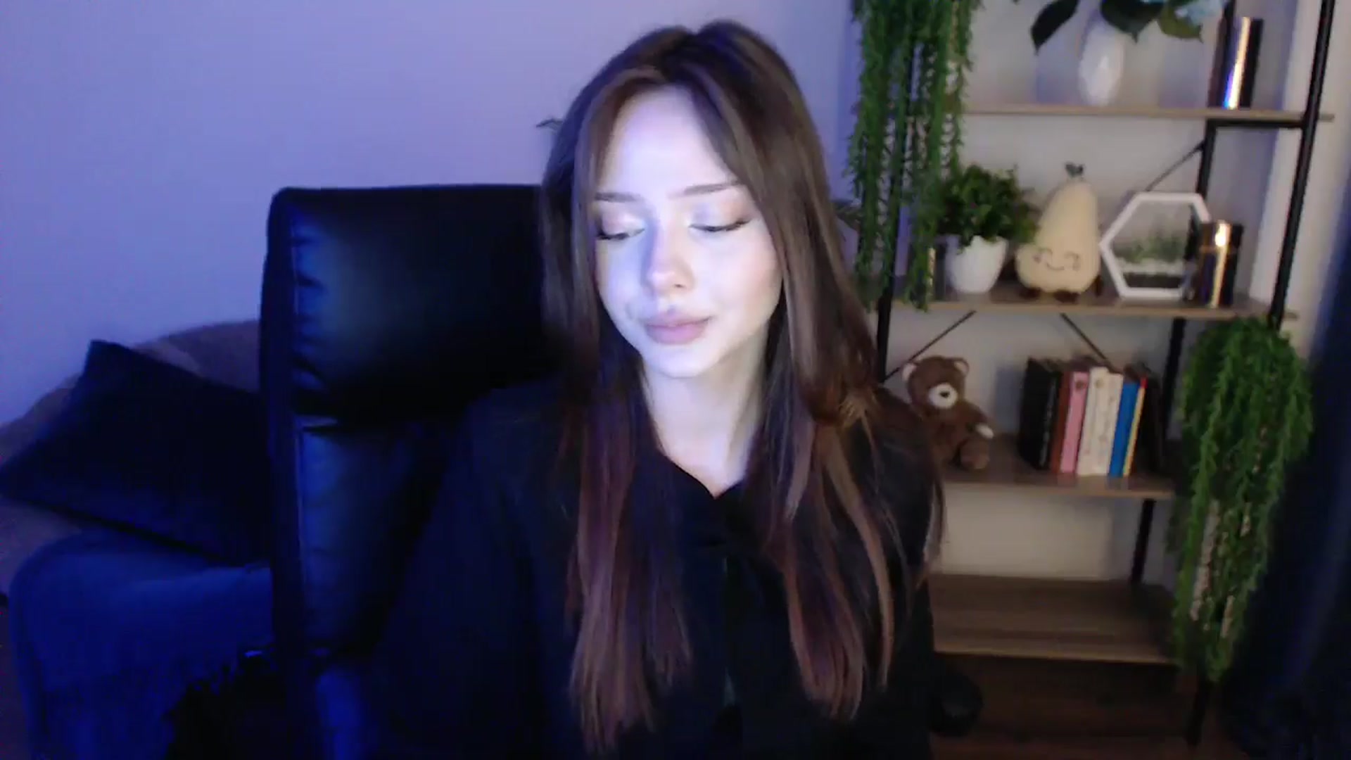 Gallery image thumbnail from KateManelli's myfreecams stream on, 02/01/2025, 10:53 image 8 of 20
