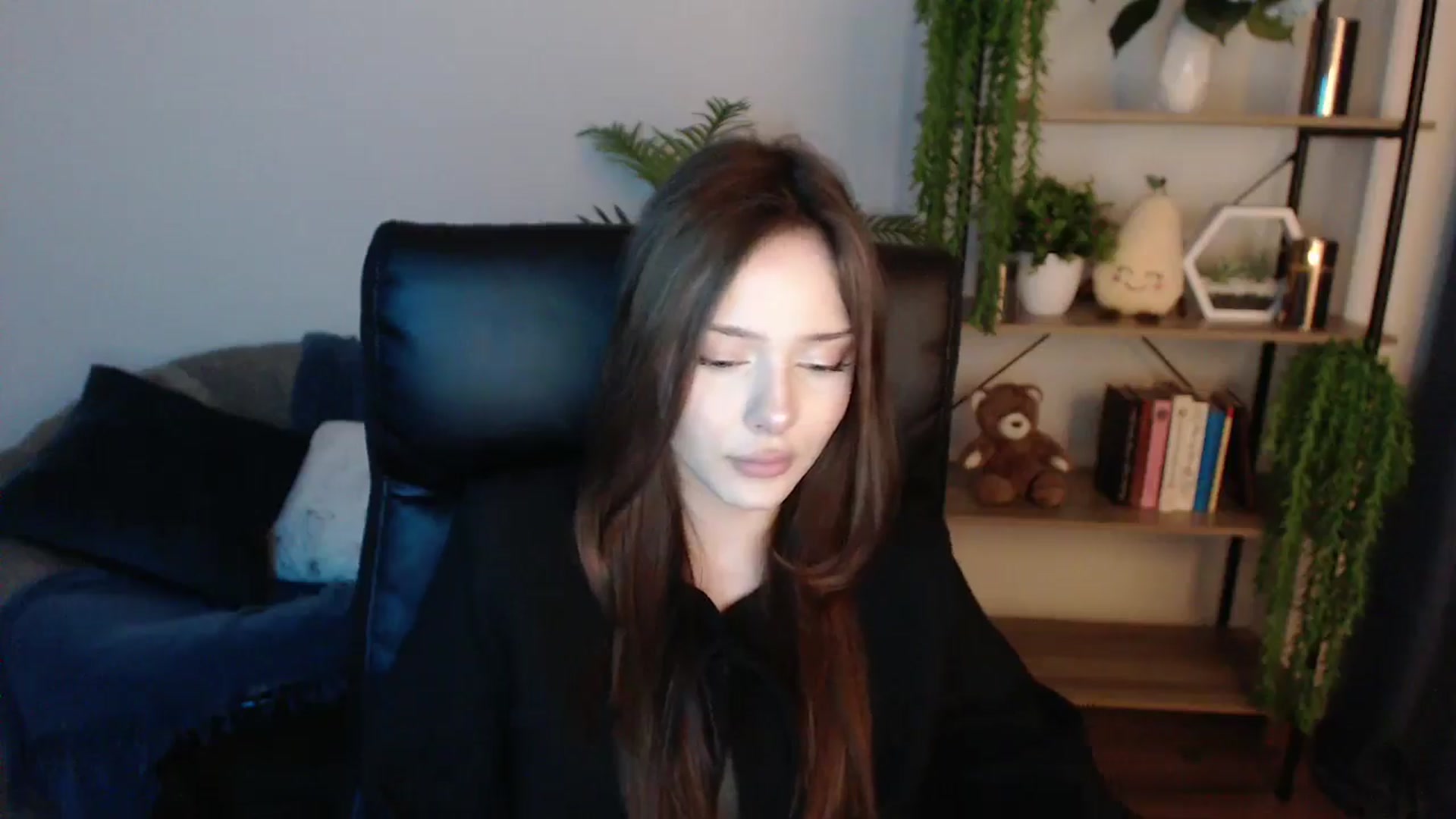 Gallery image thumbnail from KateManelli's myfreecams stream on, 02/01/2025, 12:30 image 5 of 20