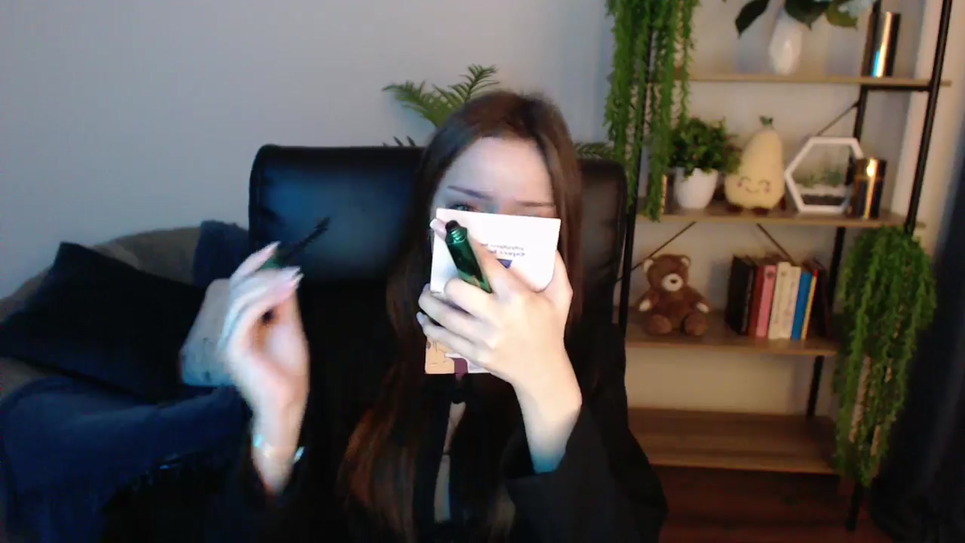 Gallery image thumbnail from KateManelli's myfreecams stream on, 02/01/2025, 12:30 image 9 of 20