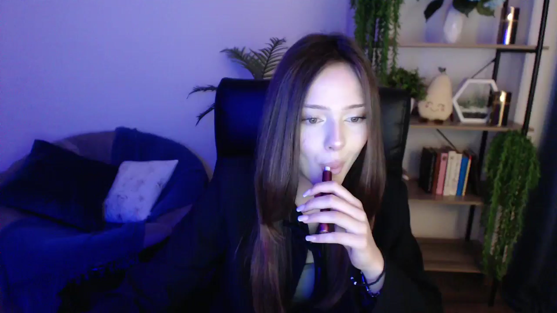 Gallery image thumbnail from KateManelli's myfreecams stream on, 02/01/2025, 13:18 image 15 of 20