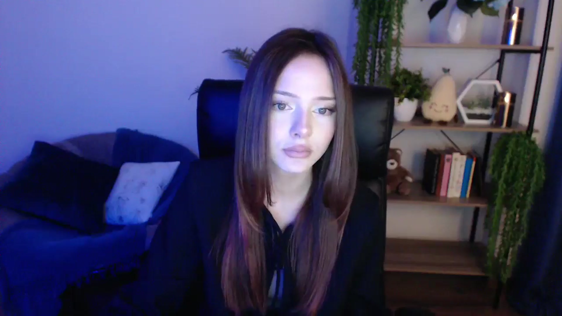 Gallery image thumbnail from KateManelli's myfreecams stream on, 02/01/2025, 13:18 image 17 of 20