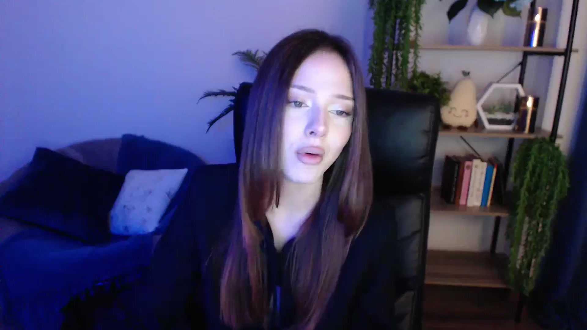 Gallery image thumbnail from KateManelli's myfreecams stream on, 02/01/2025, 13:18 image 16 of 20