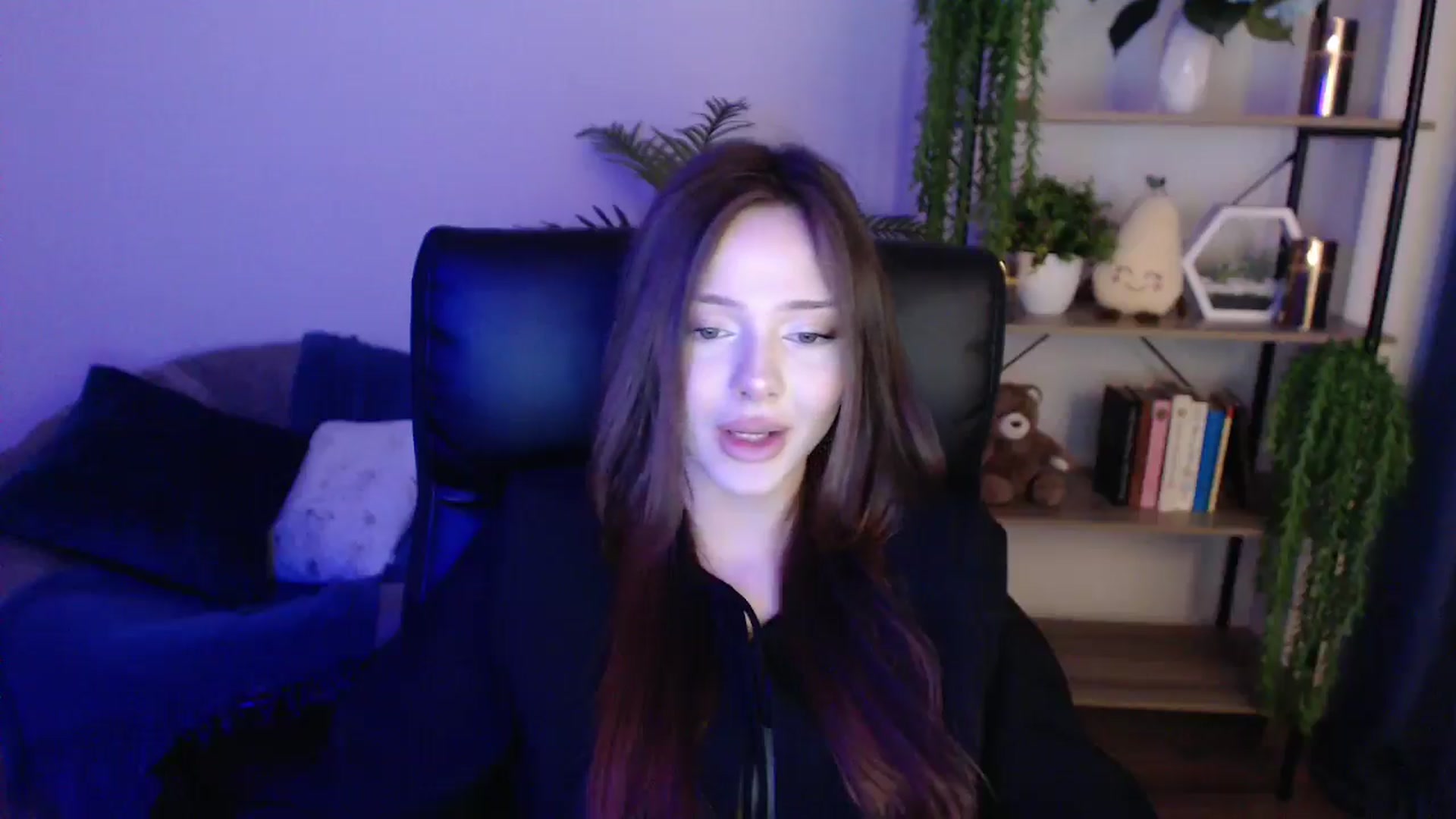 Gallery image thumbnail from KateManelli's myfreecams stream on, 02/01/2025, 13:39 image 8 of 20