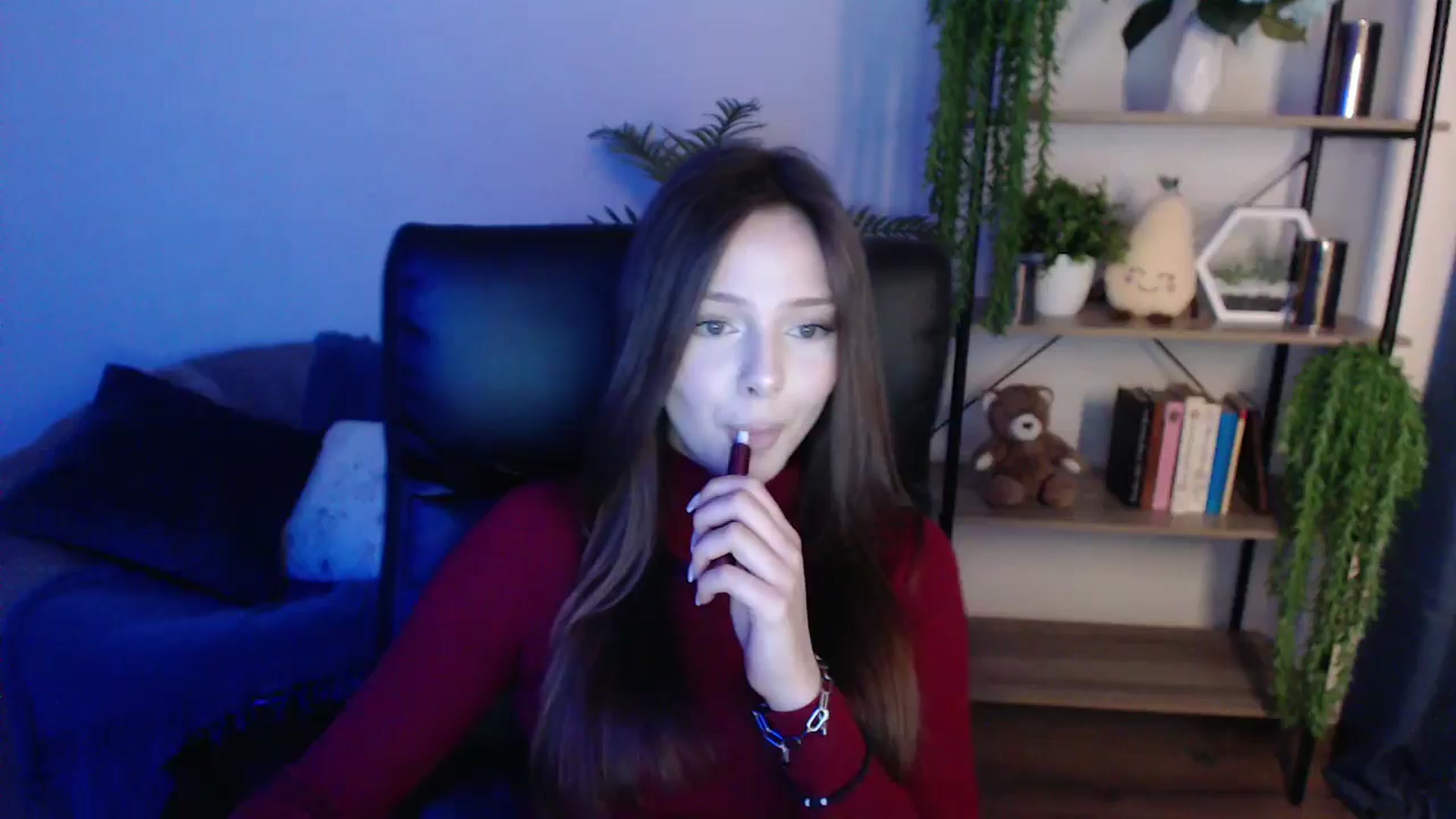 Gallery image thumbnail from KateManelli's myfreecams stream on, 02/03/2025, 12:36 image 9 of 20