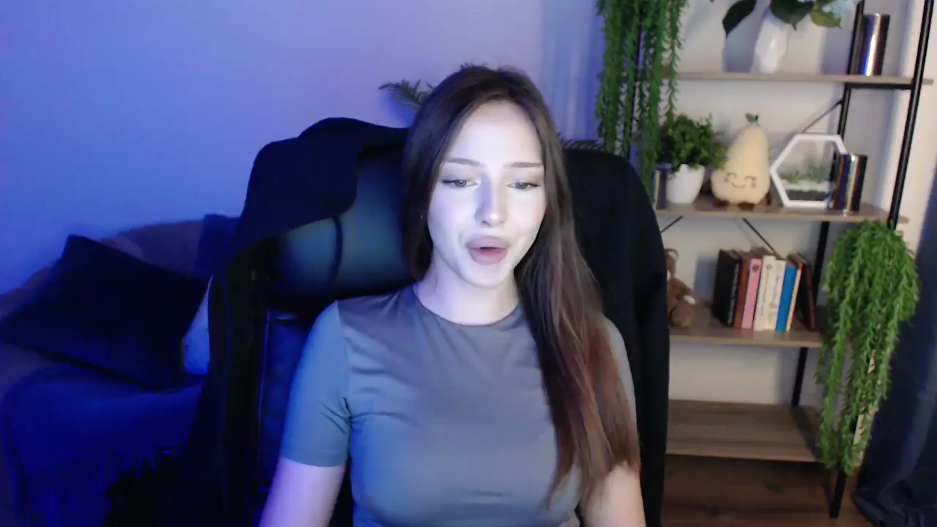 Gallery image thumbnail from KateManelli's myfreecams stream on, 02/04/2025, 09:41 image 3 of 20