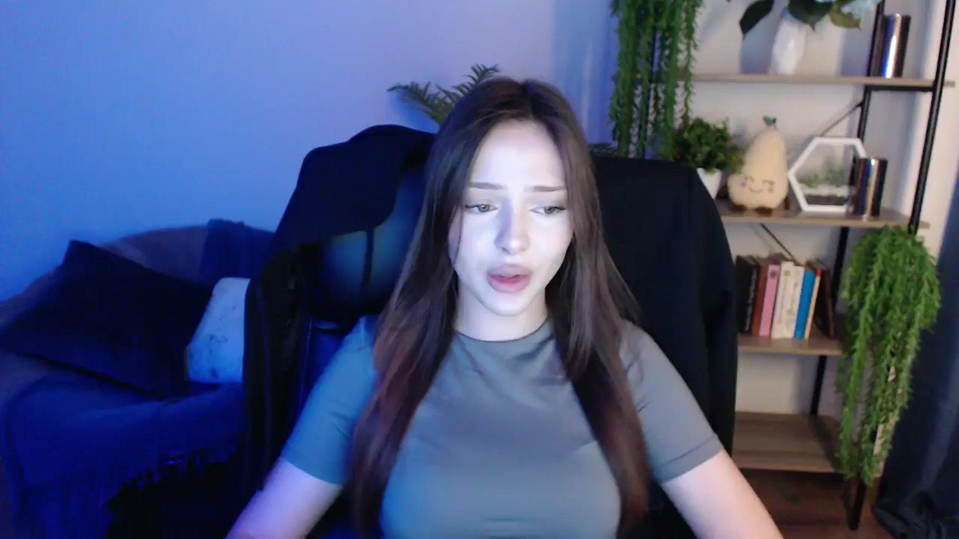 Gallery image thumbnail from KateManelli's myfreecams stream on, 02/04/2025, 09:41 image 12 of 20