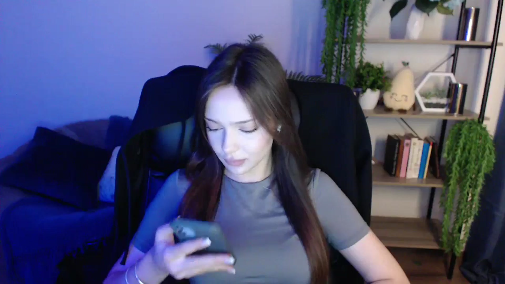 Gallery image thumbnail from KateManelli's myfreecams stream on, 02/04/2025, 09:41 image 9 of 20