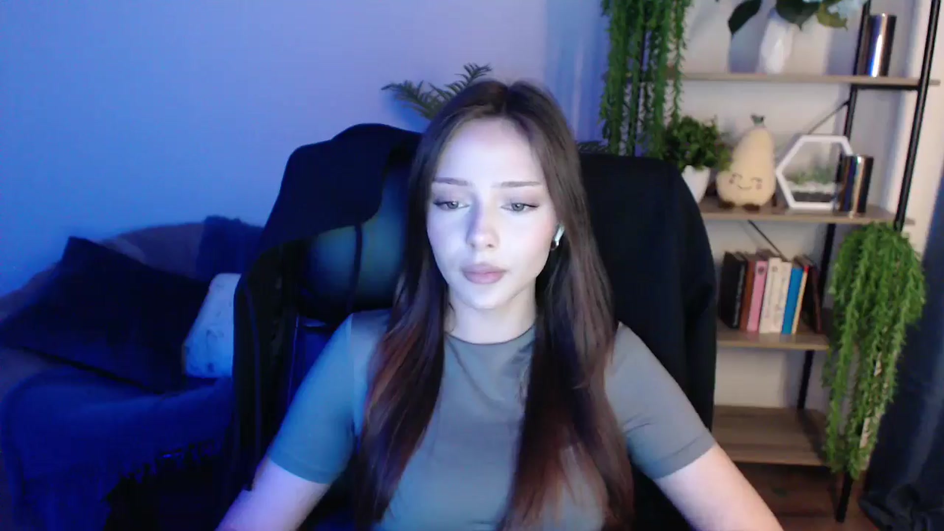Gallery image thumbnail from KateManelli's myfreecams stream on, 02/04/2025, 09:41 image 19 of 20