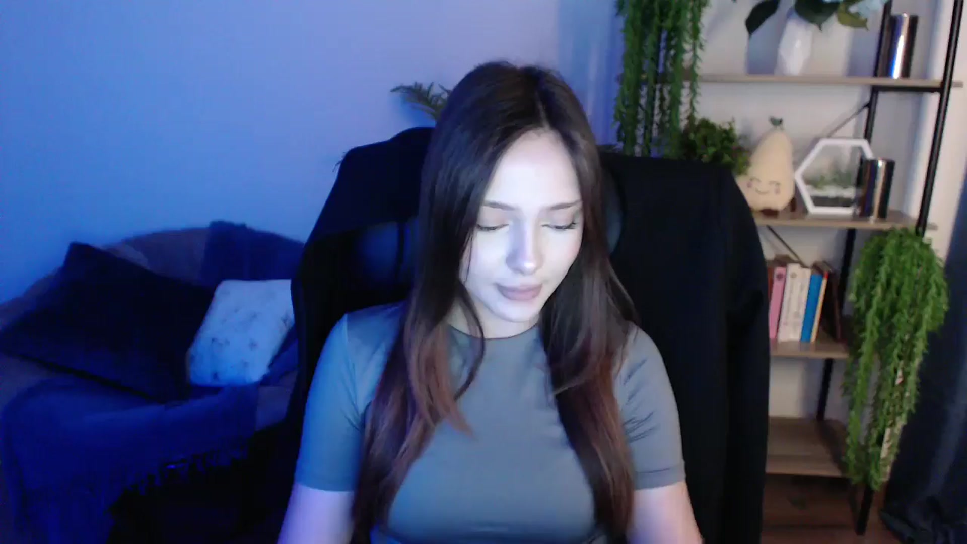 Gallery image thumbnail from KateManelli's myfreecams stream on, 02/04/2025, 10:22 image 6 of 20