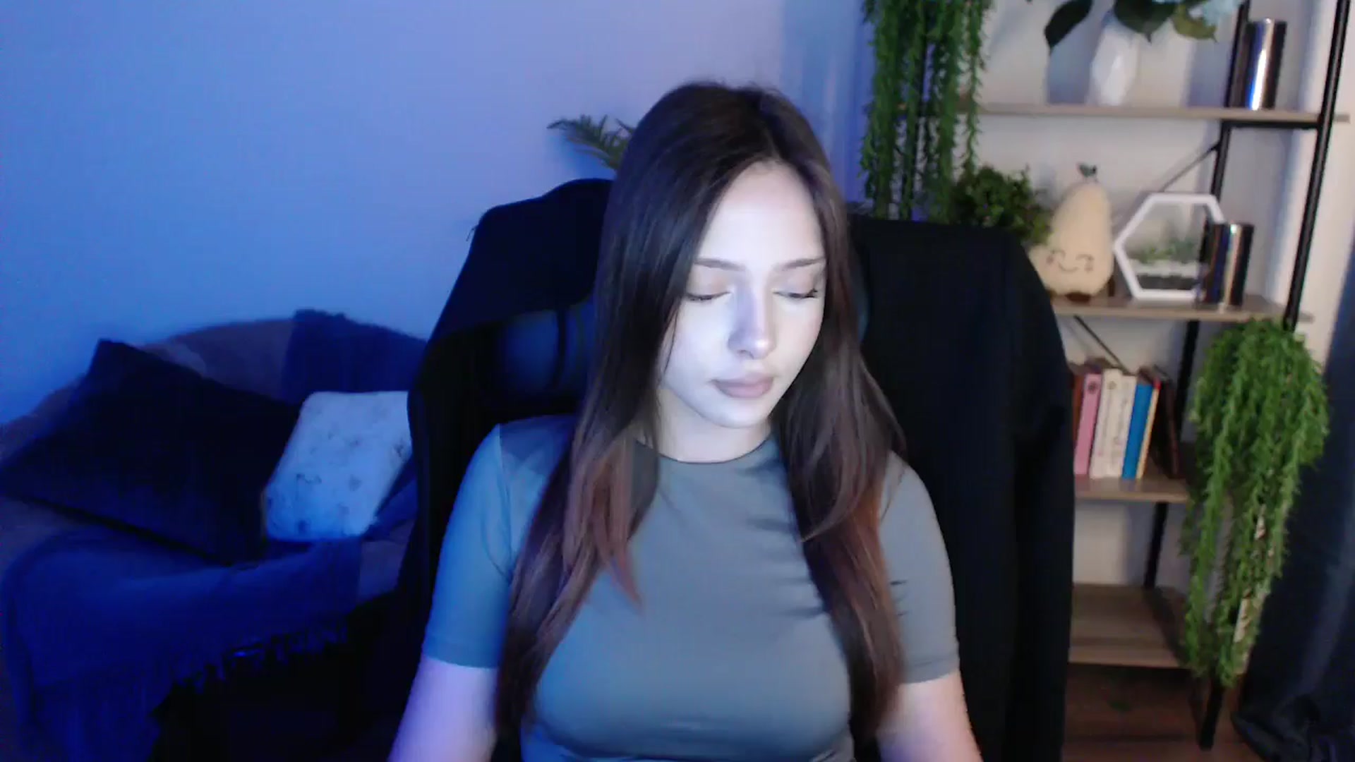 Gallery image thumbnail from KateManelli's myfreecams stream on, 02/04/2025, 10:22 image 5 of 20