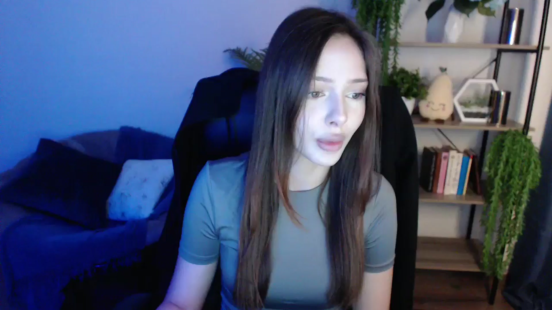 Gallery image thumbnail from KateManelli's myfreecams stream on, 02/04/2025, 10:22 image 1 of 20