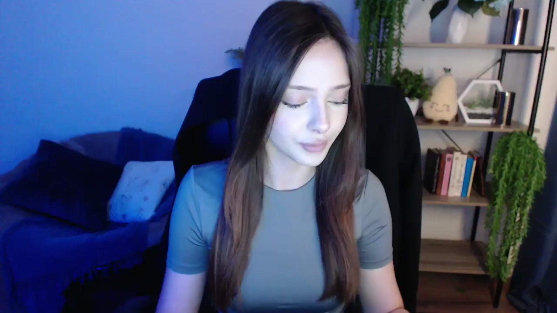 Gallery image thumbnail from KateManelli's myfreecams stream on, 02/04/2025, 10:22 image 2 of 20