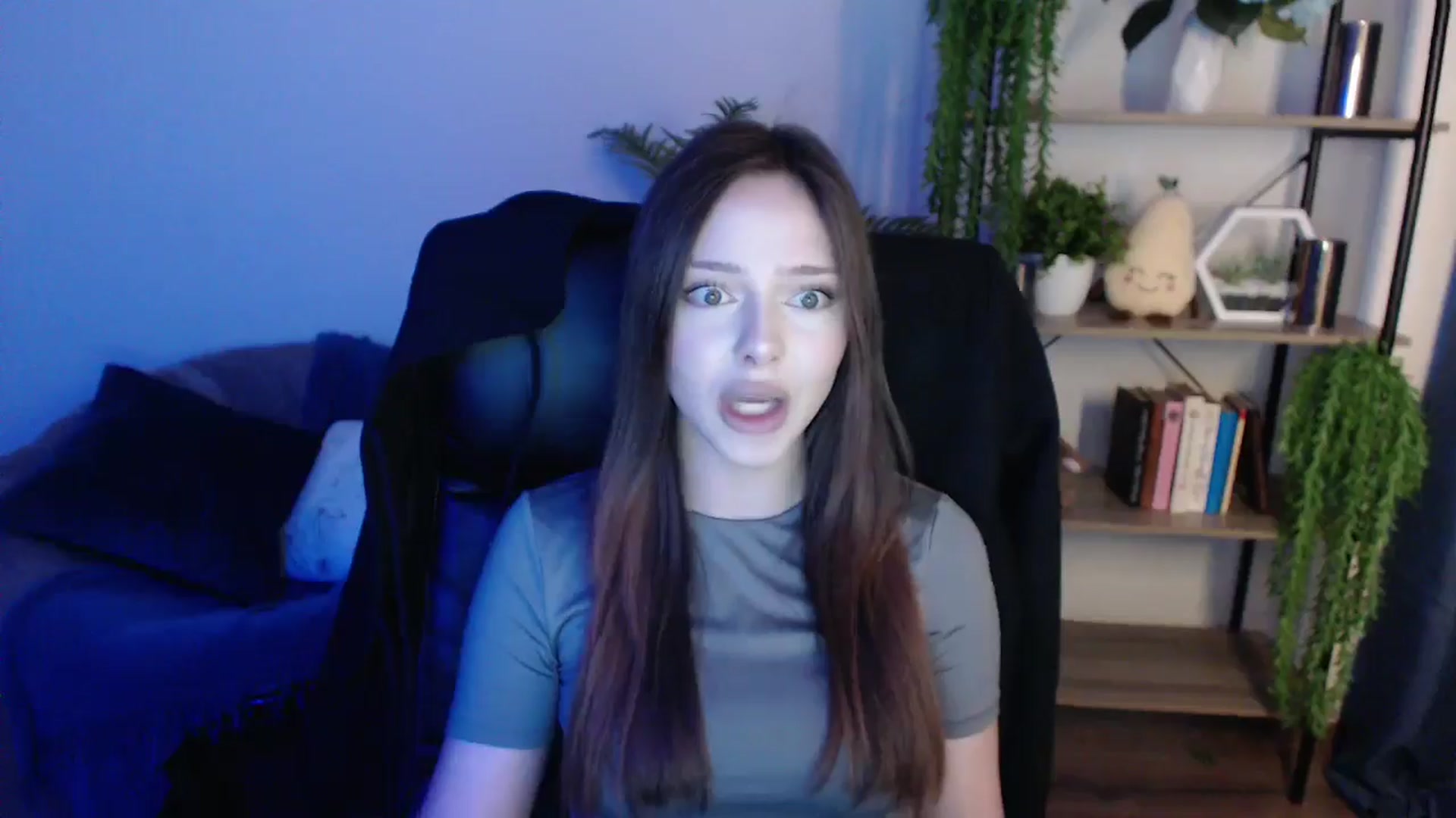 Gallery image thumbnail from KateManelli's myfreecams stream on, 02/04/2025, 10:22 image 9 of 20