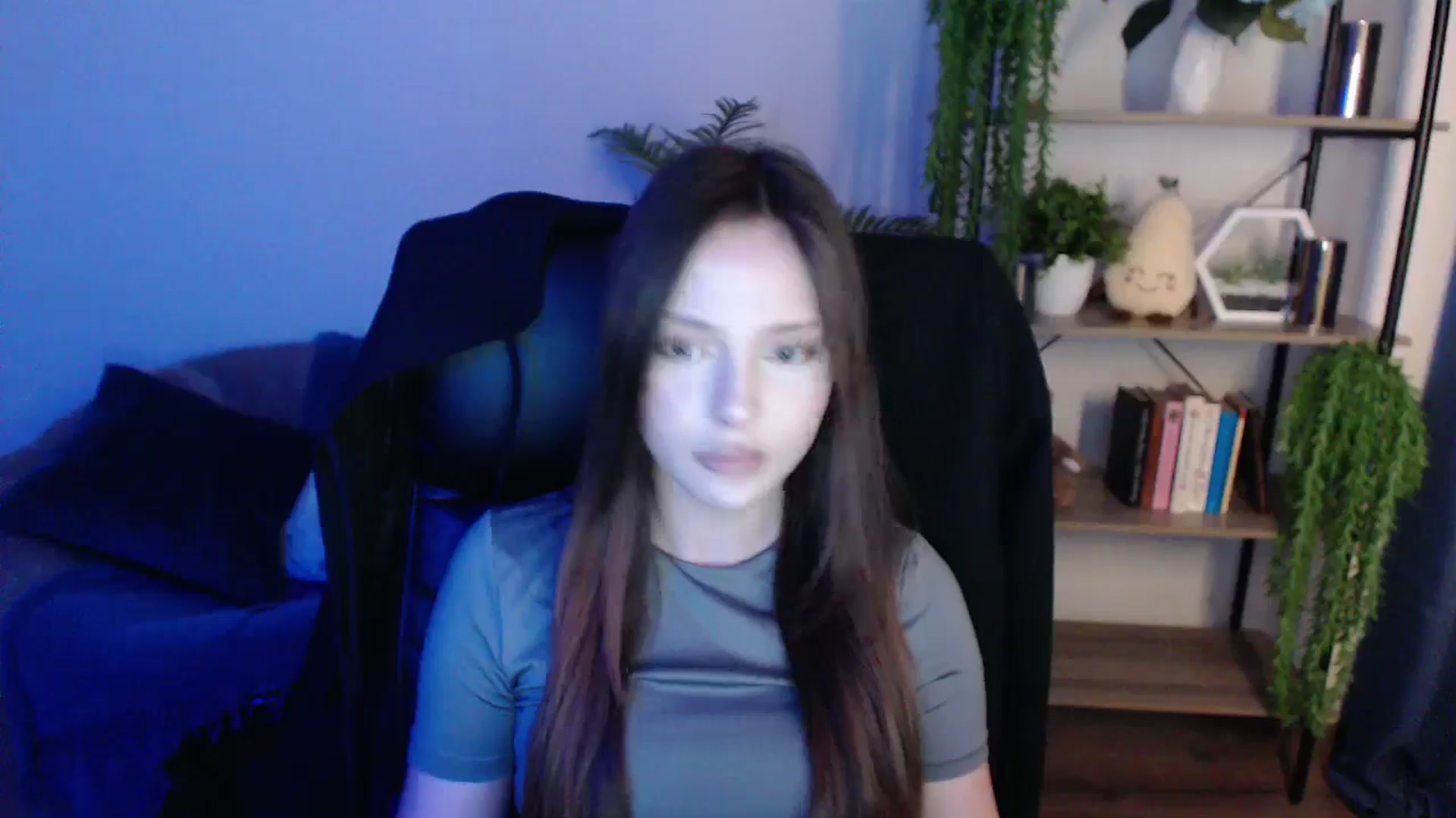 Gallery image thumbnail from KateManelli's myfreecams stream on, 02/04/2025, 10:22 image 16 of 20