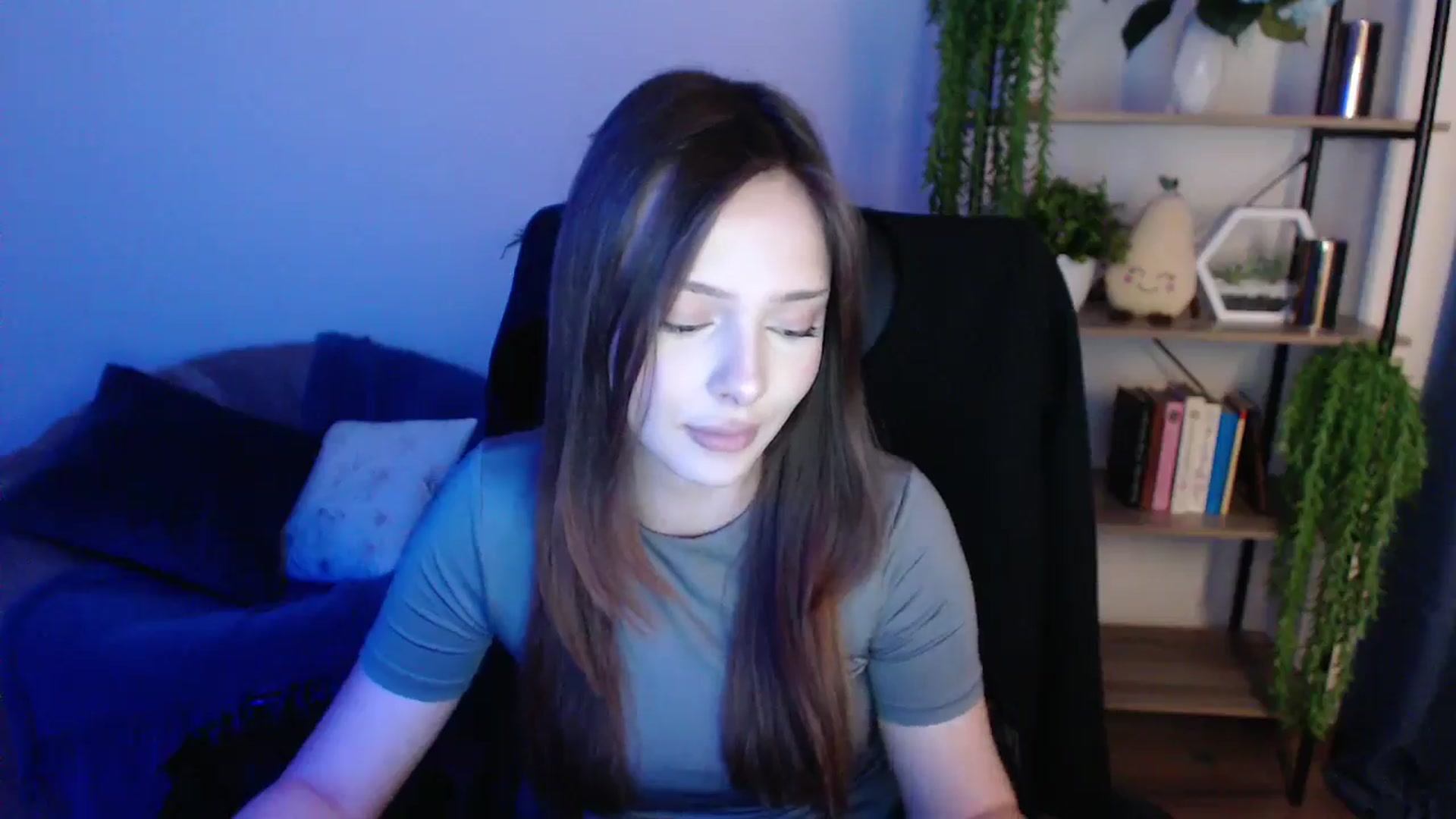 Gallery image thumbnail from KateManelli's myfreecams stream on, 02/04/2025, 11:32 image 18 of 20