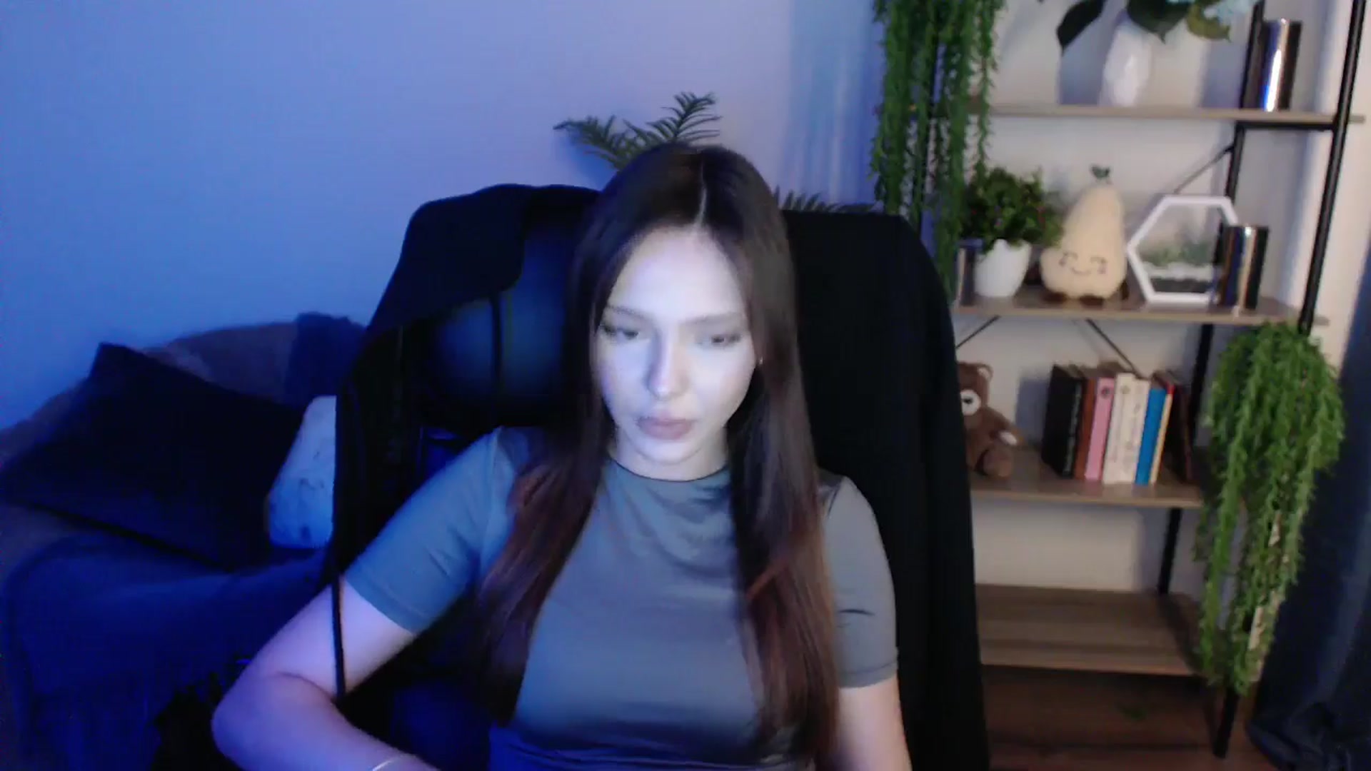 Gallery image thumbnail from KateManelli's myfreecams stream on, 02/04/2025, 11:32 image 6 of 20