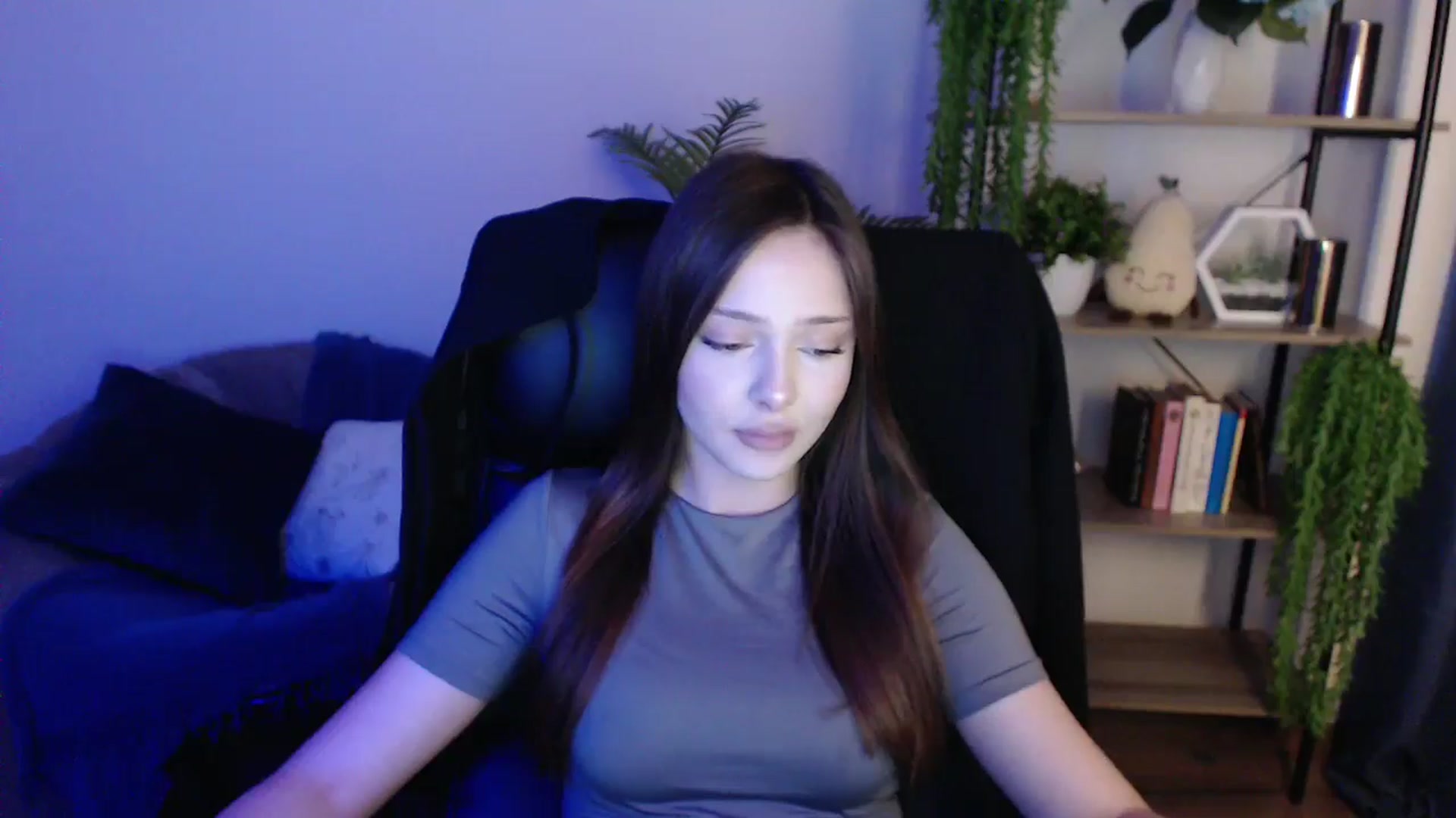 Gallery image thumbnail from KateManelli's myfreecams stream on, 02/04/2025, 11:32 image 9 of 20
