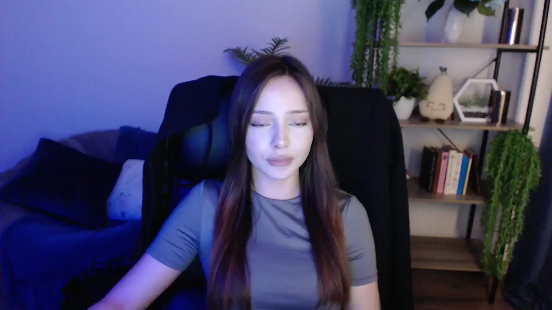 Gallery image thumbnail from KateManelli's myfreecams stream on, 02/04/2025, 11:32 image 7 of 20