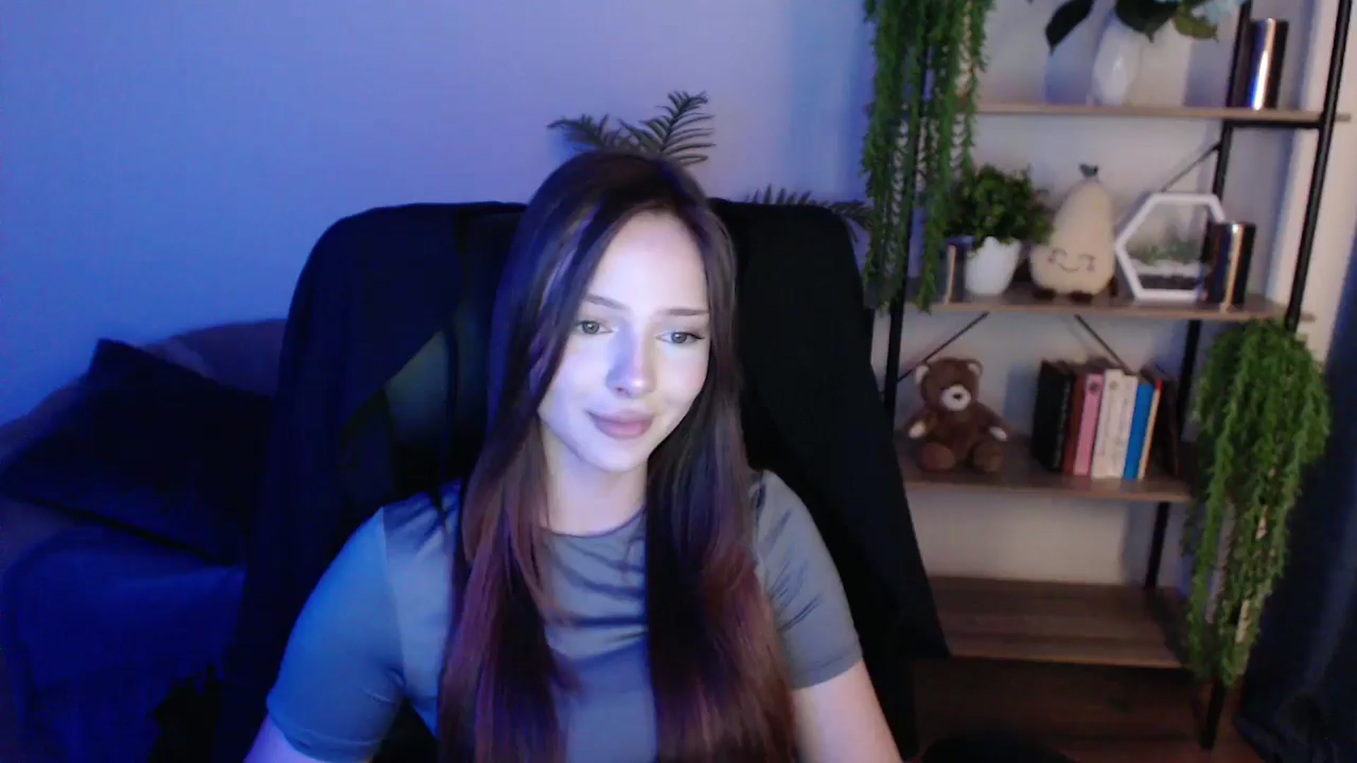 Gallery image thumbnail from KateManelli's myfreecams stream on, 02/04/2025, 13:02 image 14 of 20
