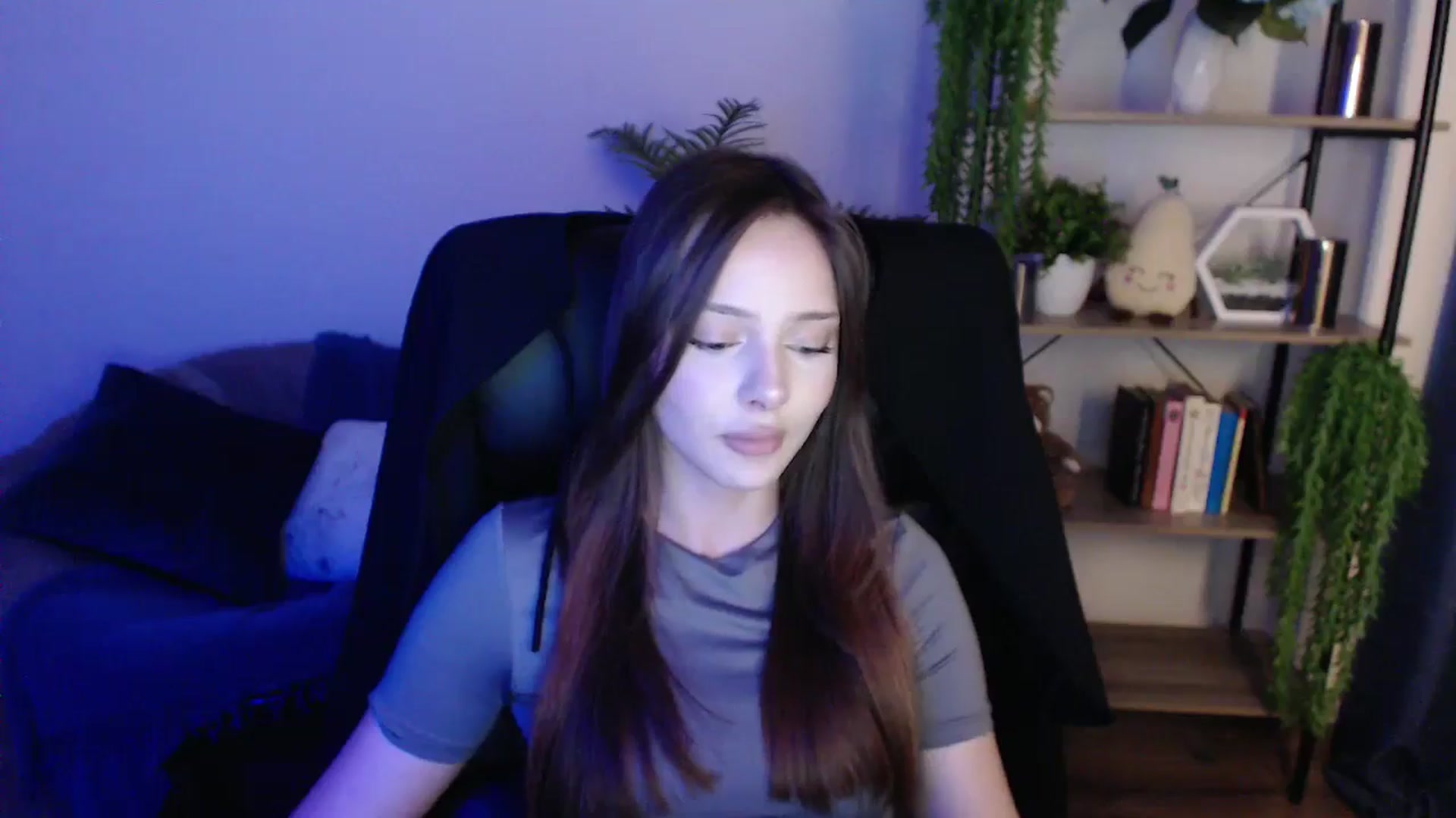 Gallery image thumbnail from KateManelli's myfreecams stream on, 02/04/2025, 13:02 image 5 of 20