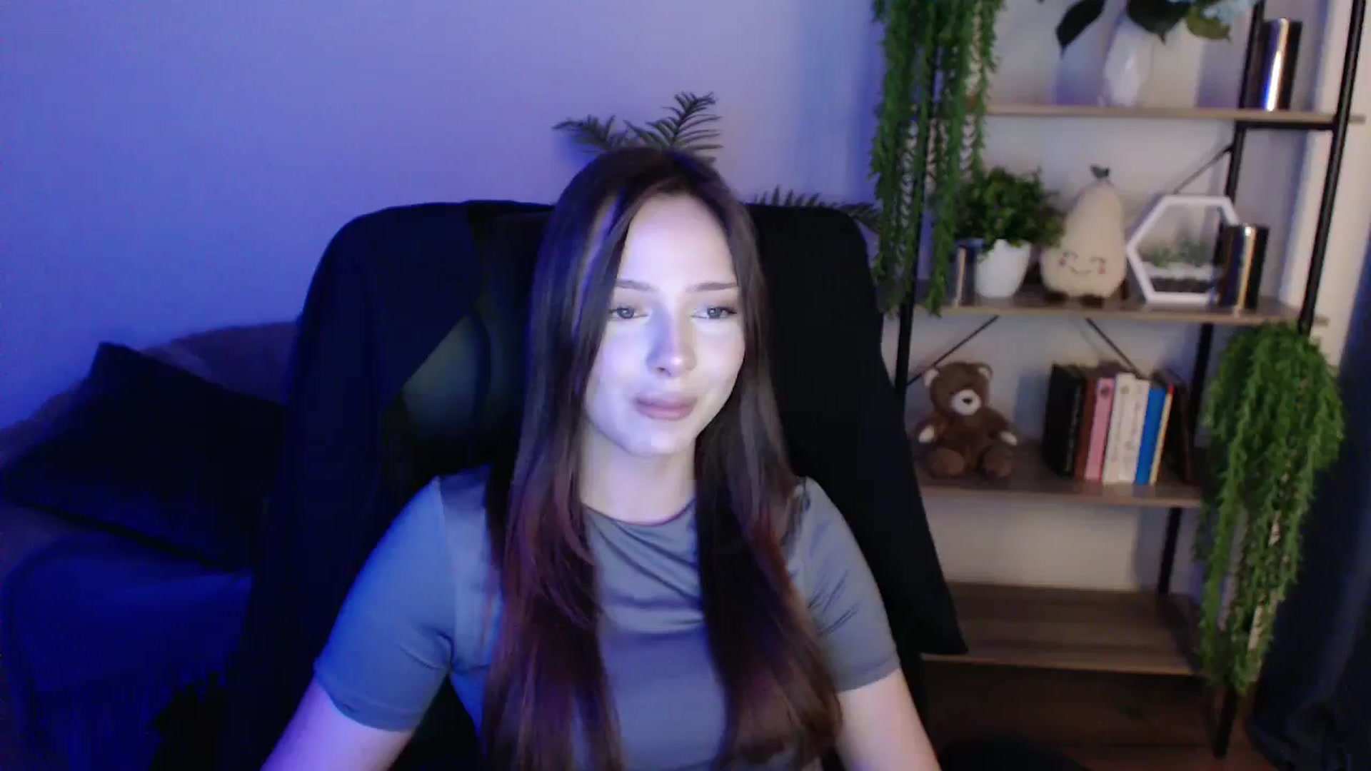 Gallery image thumbnail from KateManelli's myfreecams stream on, 02/04/2025, 13:02 image 17 of 20