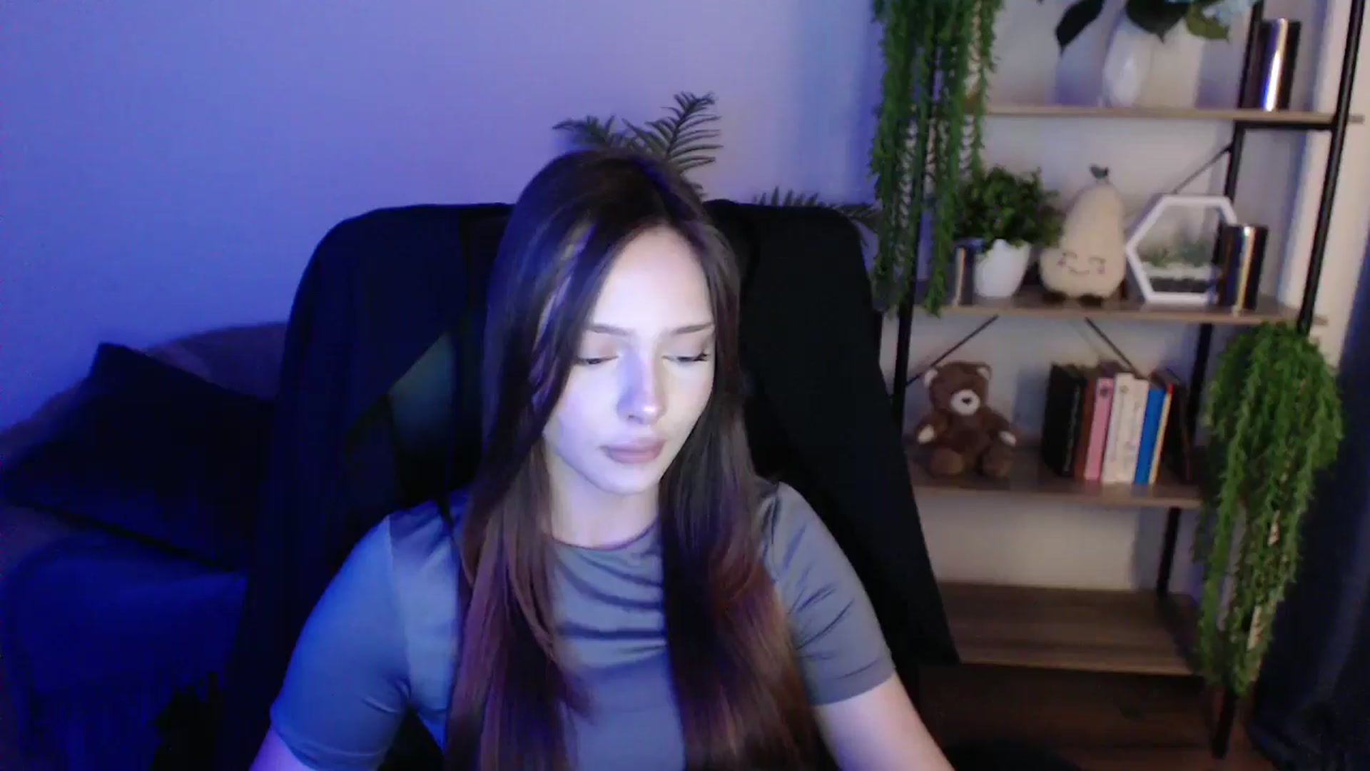 Gallery image thumbnail from KateManelli's myfreecams stream on, 02/04/2025, 13:02 image 13 of 20