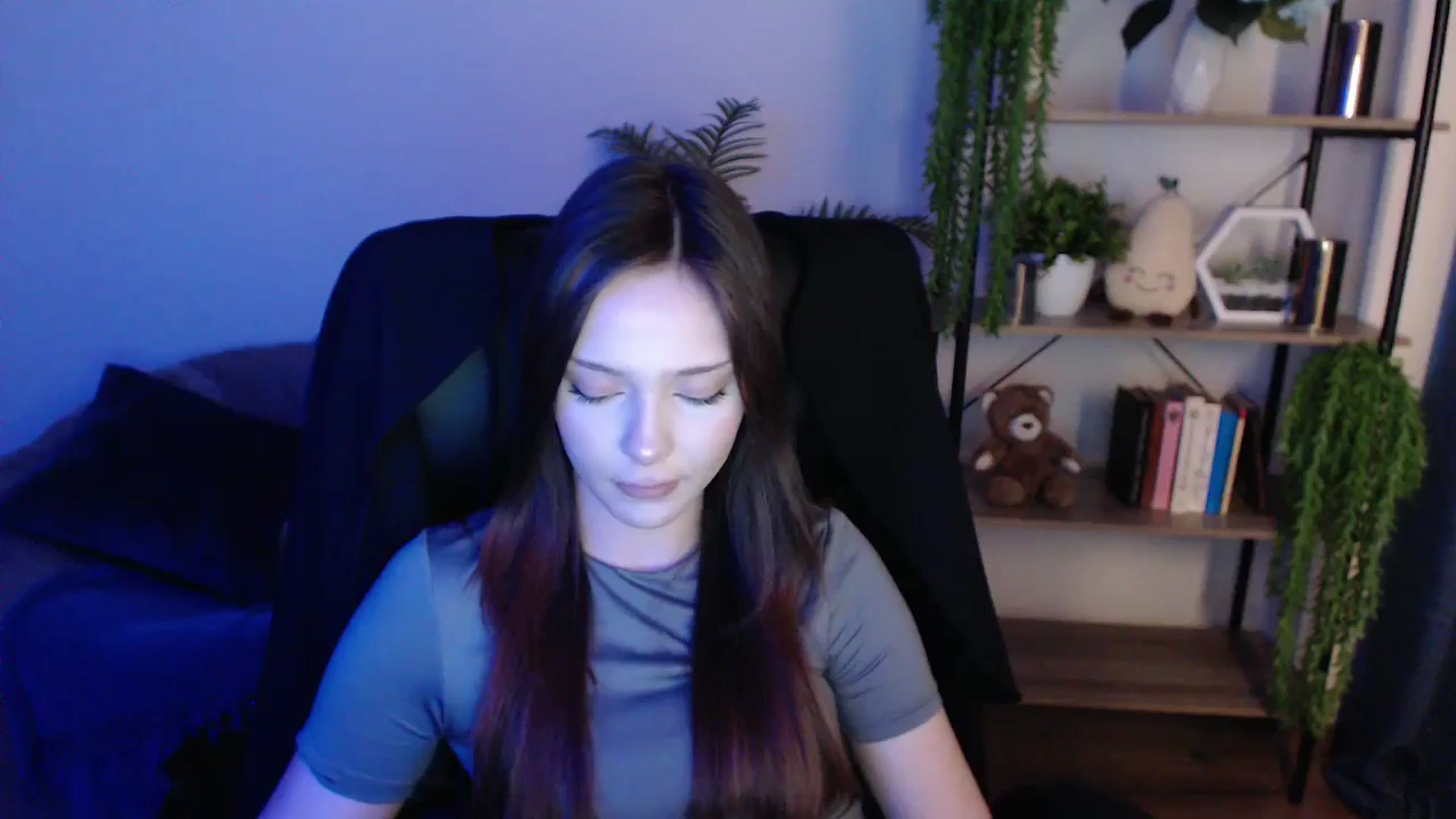 Gallery image thumbnail from KateManelli's myfreecams stream on, 02/04/2025, 13:02 image 16 of 20