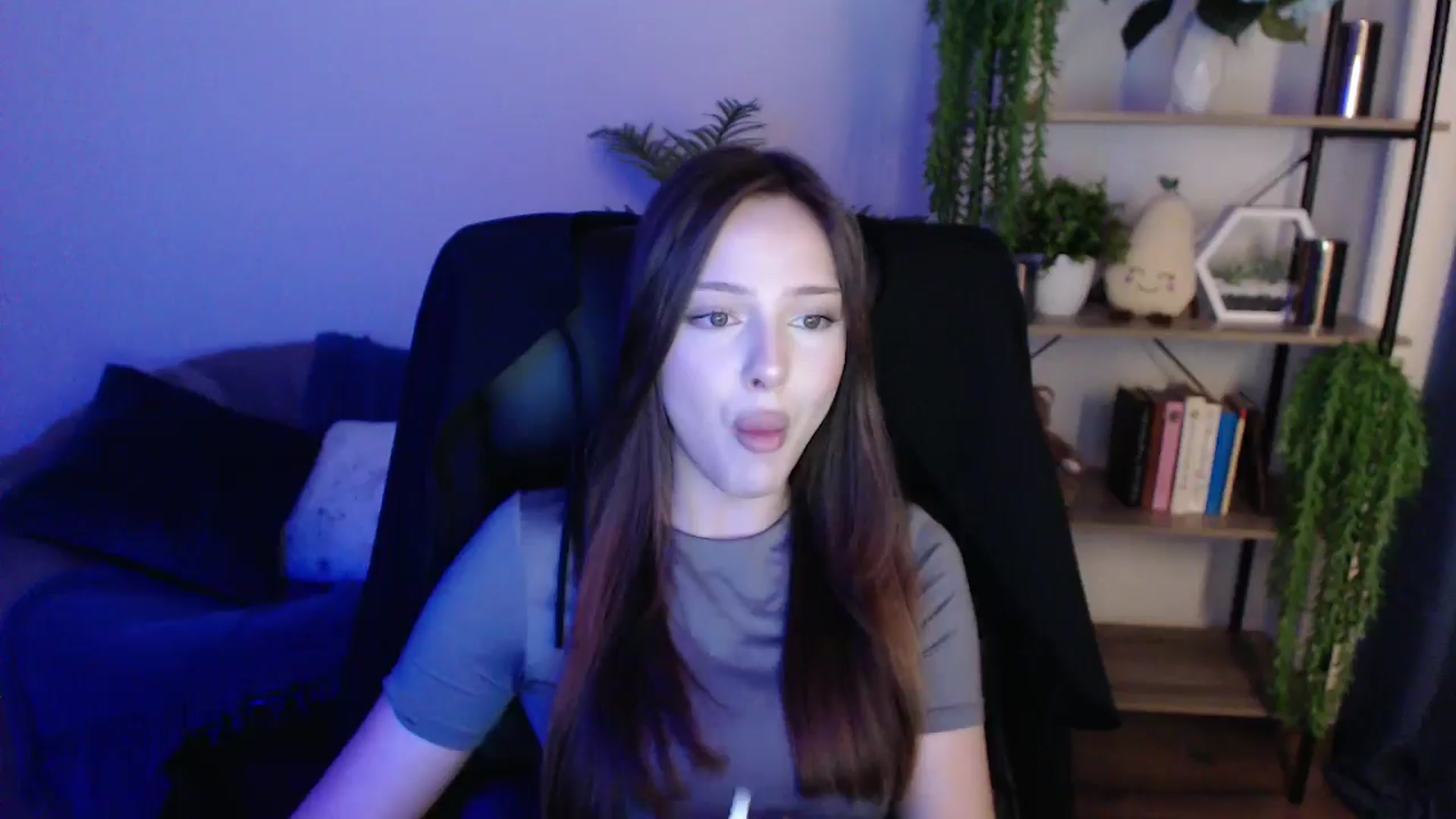 Gallery image thumbnail from KateManelli's myfreecams stream on, 02/04/2025, 13:02 image 4 of 20