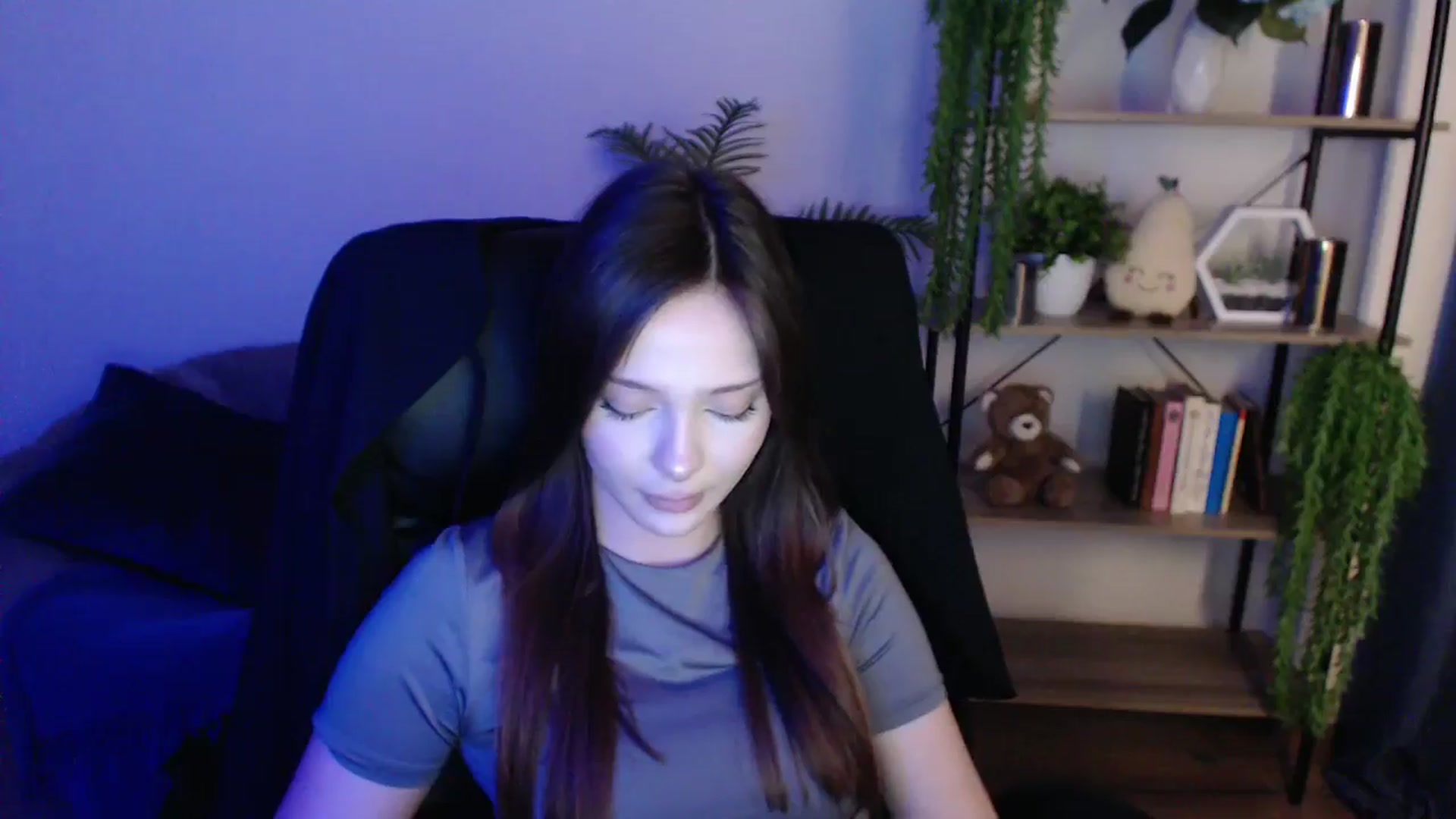Gallery image thumbnail from KateManelli's myfreecams stream on, 02/04/2025, 13:02 image 18 of 20