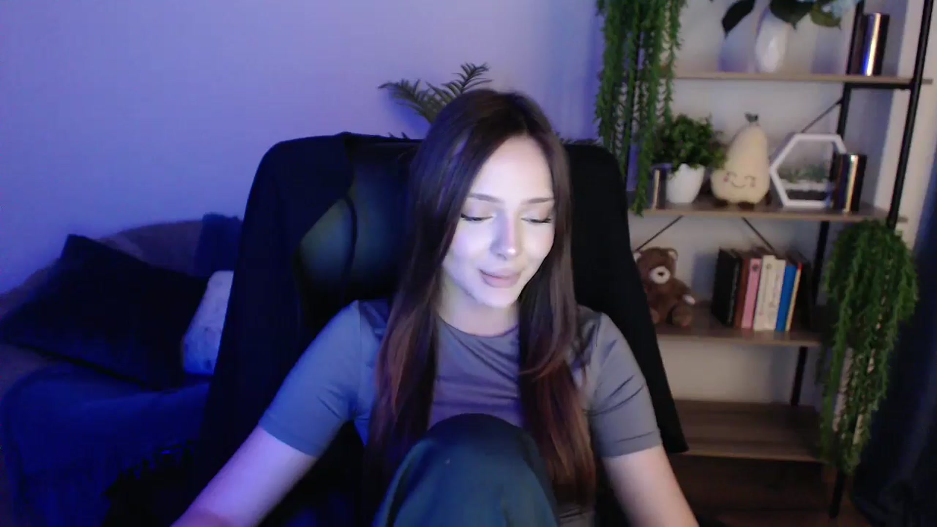Gallery image thumbnail from KateManelli's myfreecams stream on, 02/04/2025, 13:58 image 6 of 20