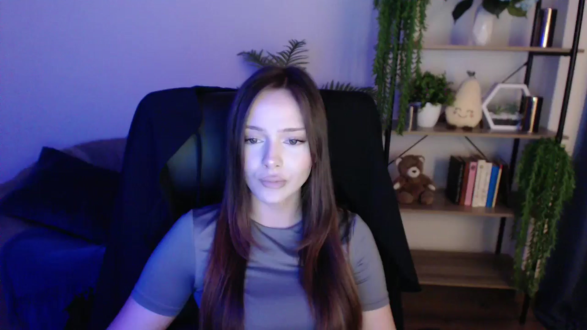 Gallery image thumbnail from KateManelli's myfreecams stream on, 02/04/2025, 13:58 image 13 of 20